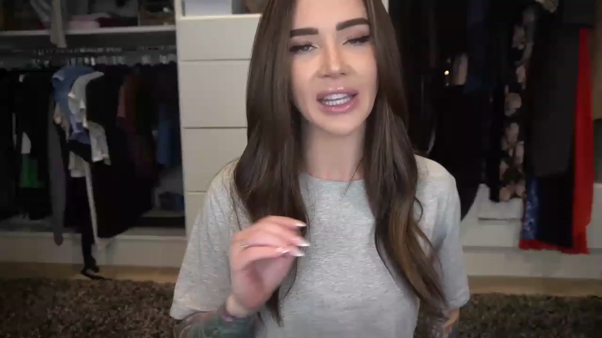 Gallery image thumbnail from VapePapi's myfreecams stream on, 03/17/2023, 22:32 image 19 of 20