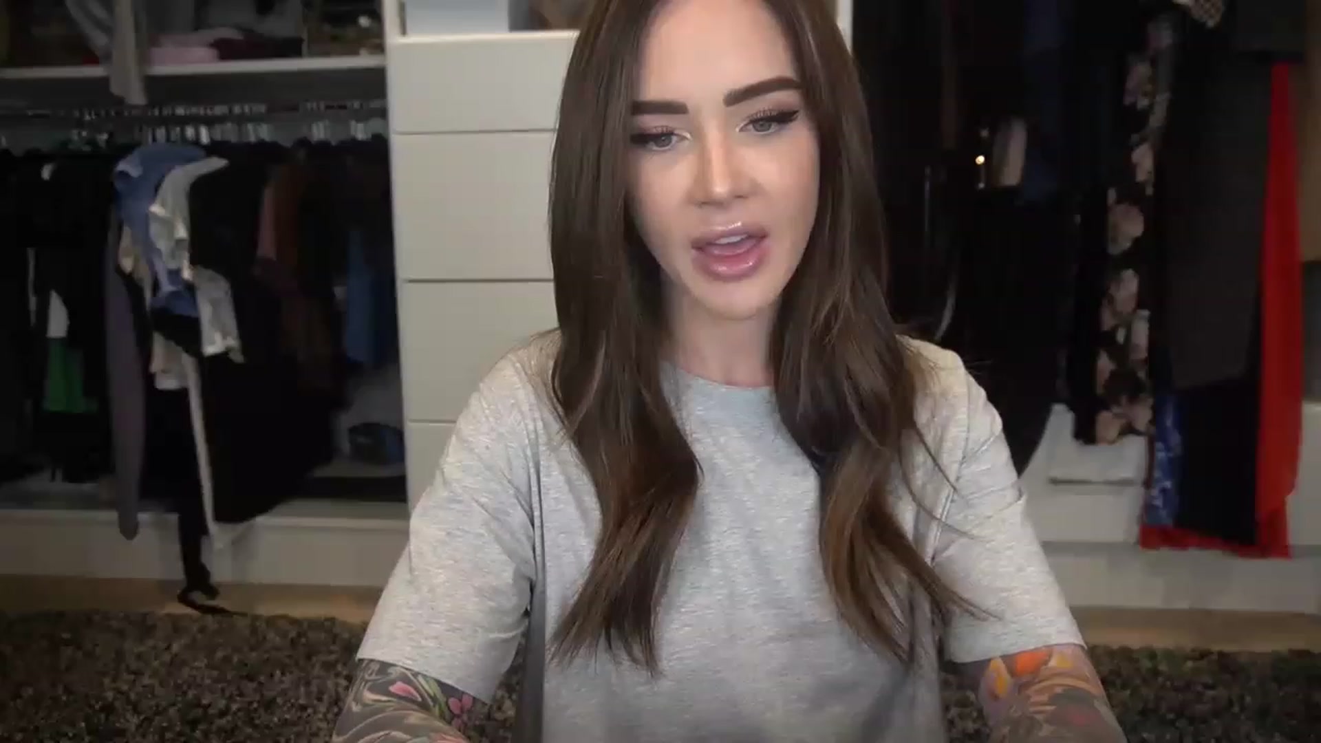 Gallery image thumbnail from VapePapi's myfreecams stream on, 03/17/2023, 22:32 image 16 of 20