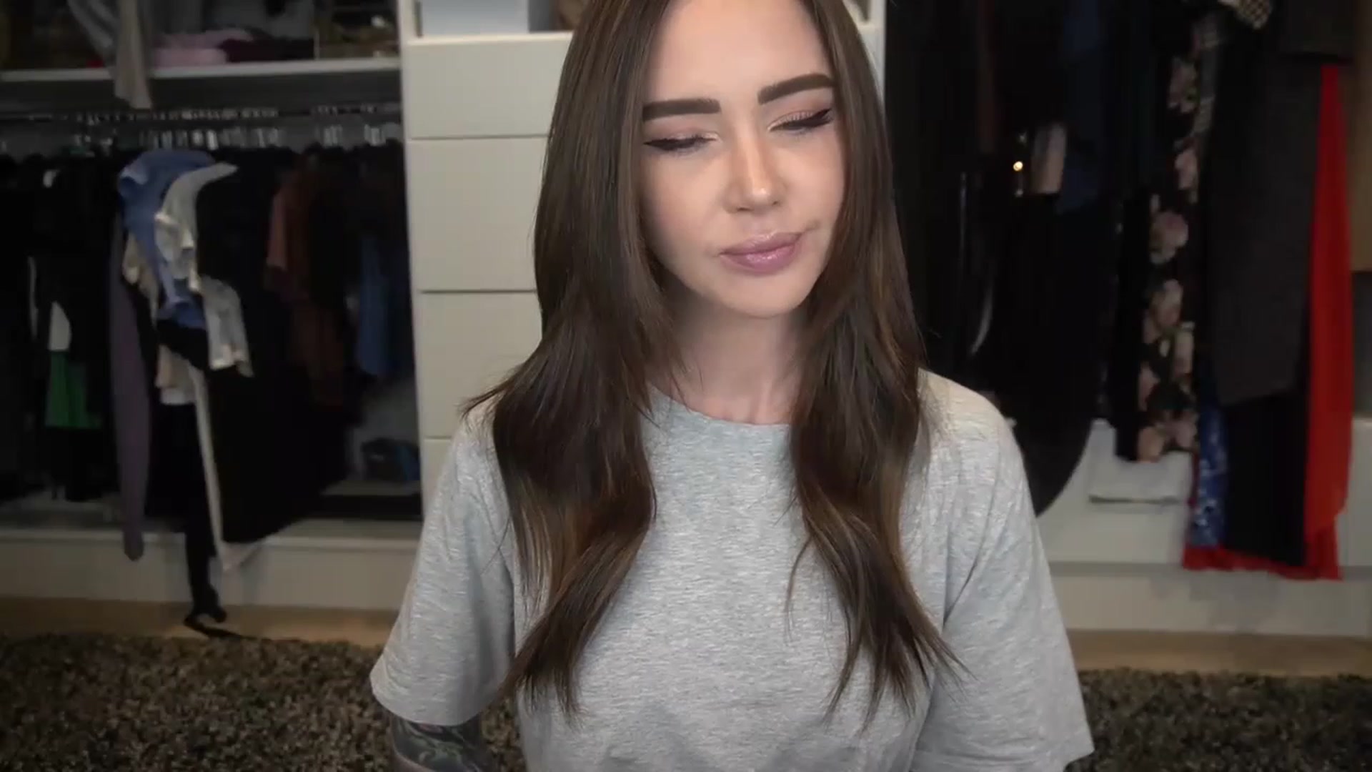 Gallery image thumbnail from VapePapi's myfreecams stream on, 03/17/2023, 22:32 image 6 of 20