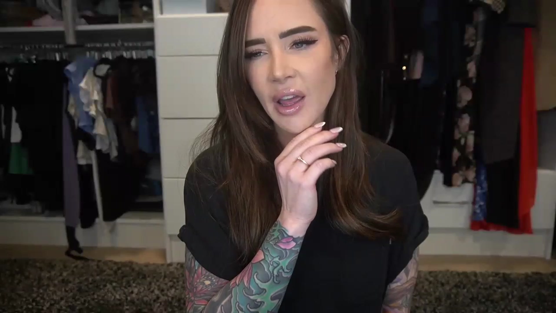 Gallery image thumbnail from VapePapi's myfreecams stream on, 03/19/2023, 20:02 image 1 of 20