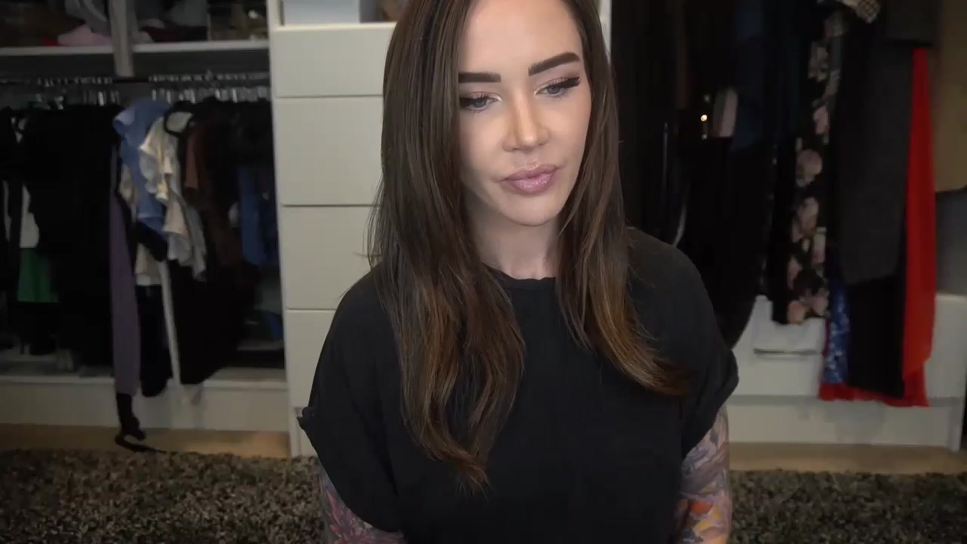 Gallery image thumbnail from VapePapi's myfreecams stream on, 03/19/2023, 20:02 image 8 of 20