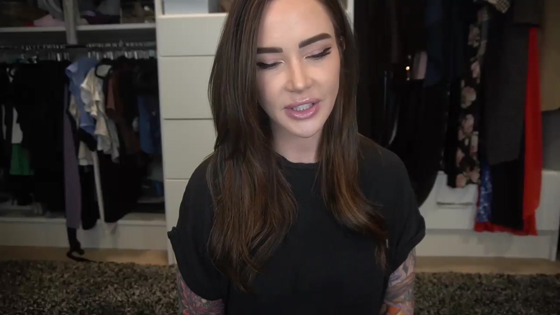 Gallery image thumbnail from VapePapi's myfreecams stream on, 03/19/2023, 20:02 image 5 of 20