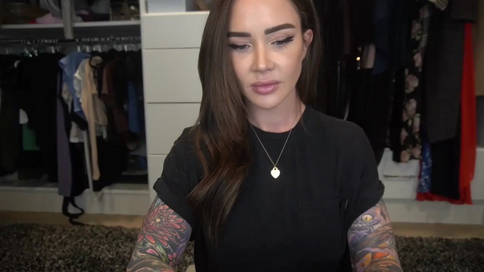 Gallery image thumbnail from VapePapi's myfreecams stream on, 03/20/2023, 22:30 image 19 of 20