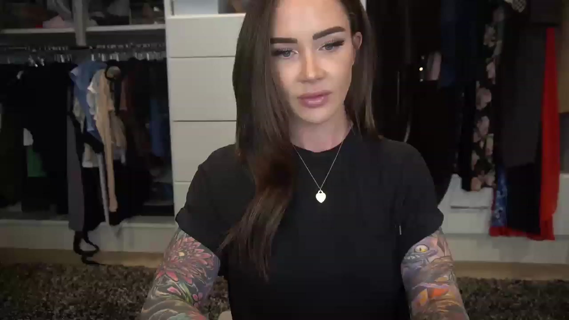 Gallery image thumbnail from VapePapi's myfreecams stream on, 03/20/2023, 22:30 image 16 of 20
