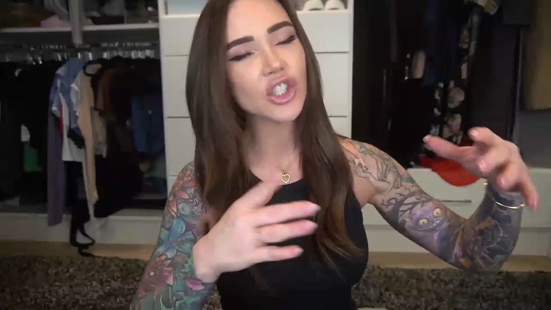 Gallery image thumbnail from VapePapi's myfreecams stream on, 03/23/2023, 22:15 image 1 of 20