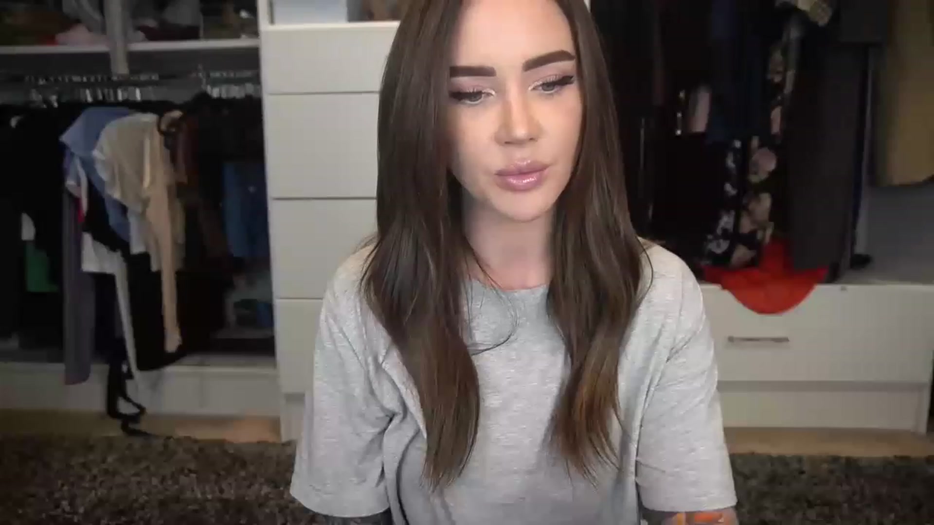 Gallery image thumbnail from VapePapi's myfreecams stream on, 03/24/2023, 22:24 image 6 of 20