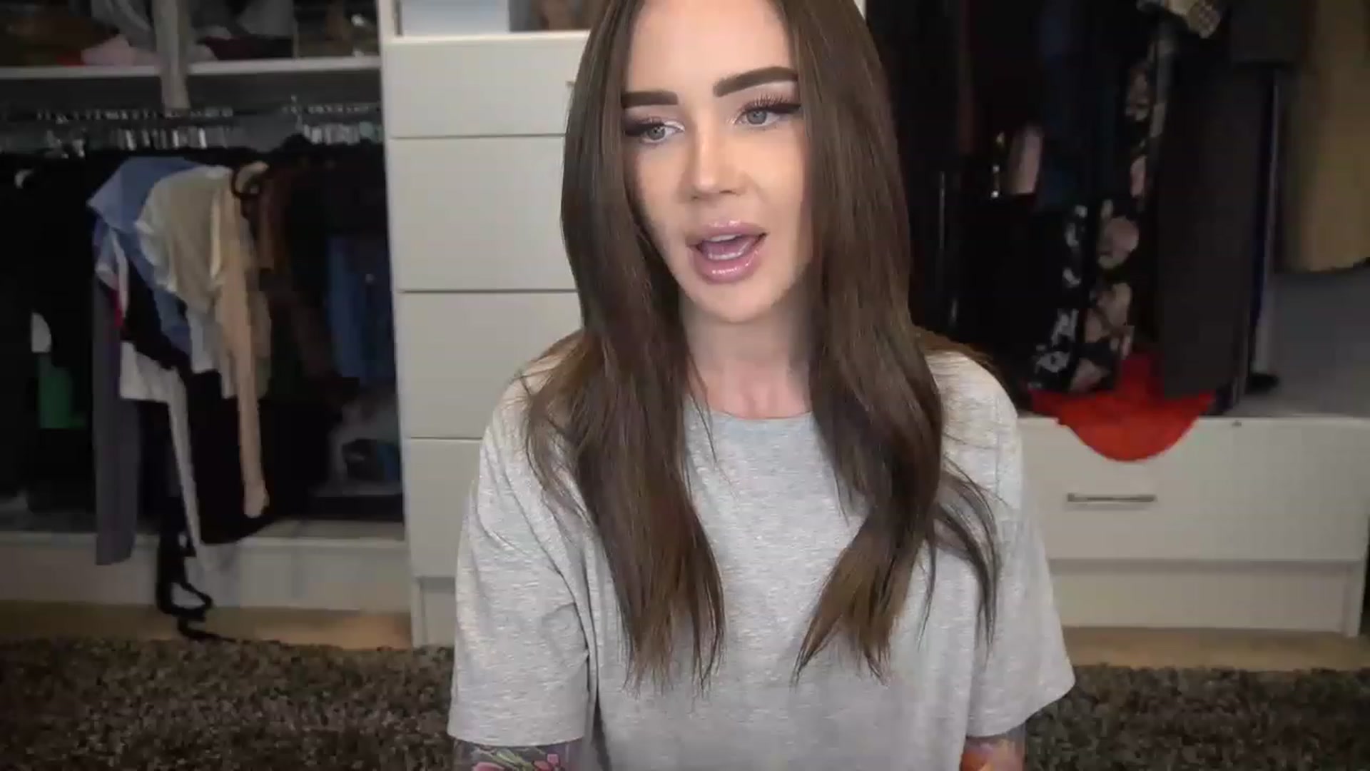 Gallery image thumbnail from VapePapi's myfreecams stream on, 03/24/2023, 22:24 image 2 of 20