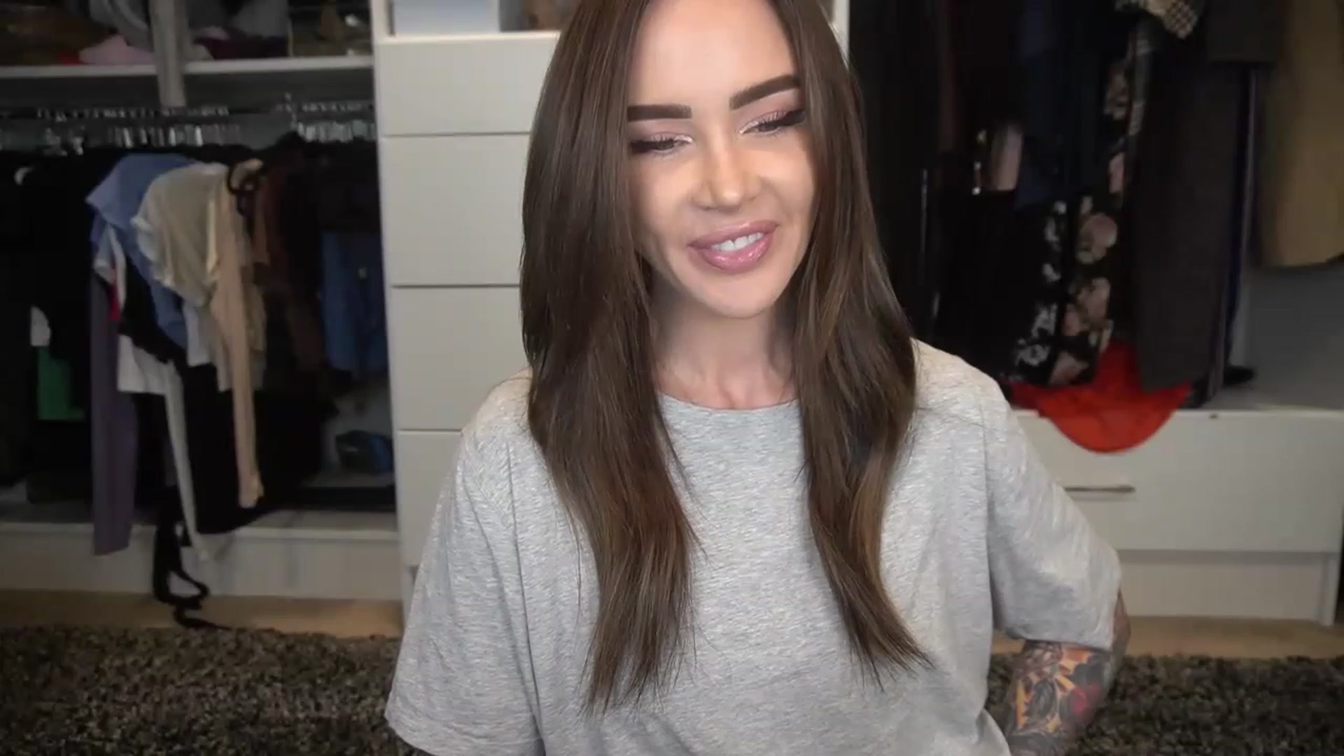 Gallery image thumbnail from VapePapi's myfreecams stream on, 03/24/2023, 22:24 image 18 of 20