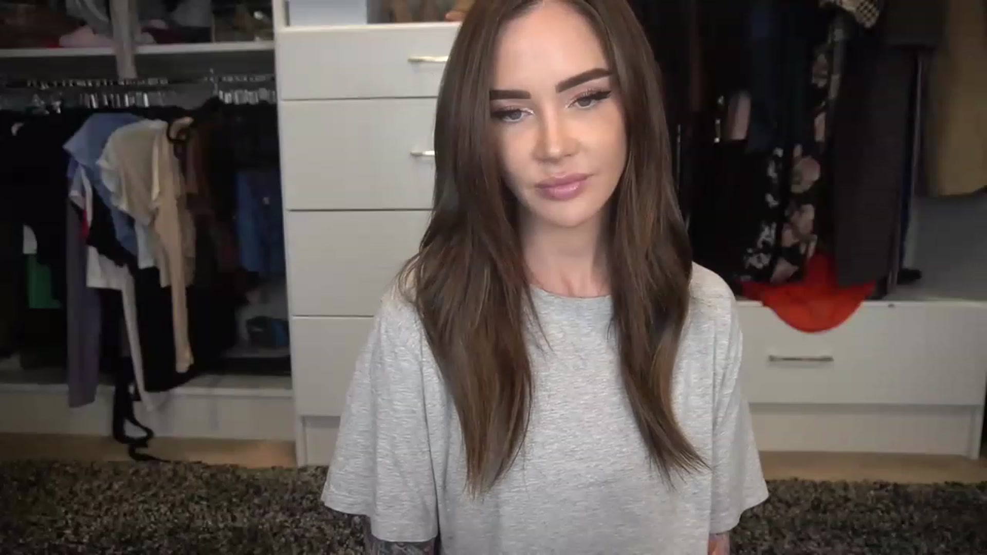 Gallery image thumbnail from VapePapi's myfreecams stream on, 03/24/2023, 22:24 image 17 of 20