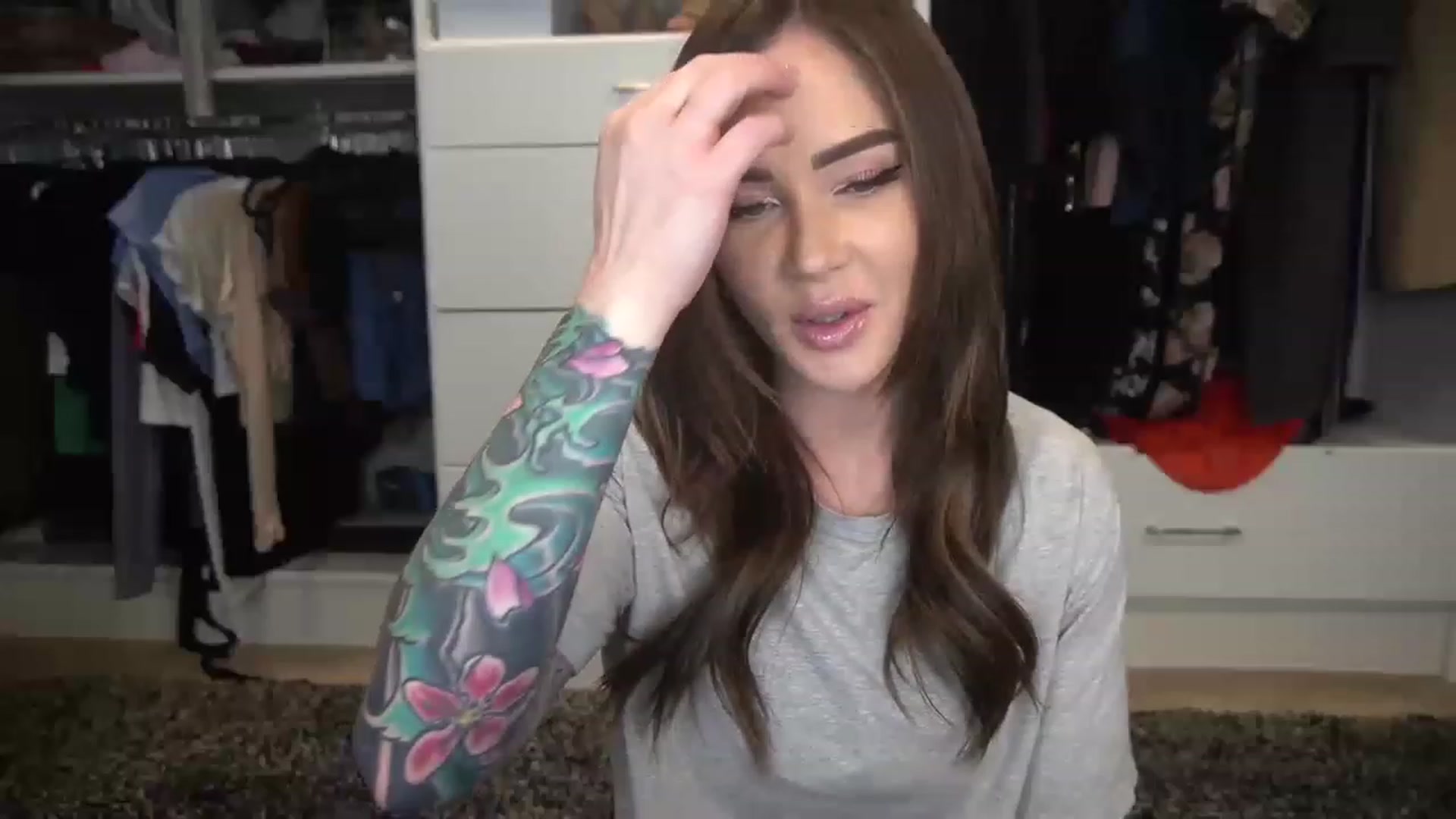 Gallery image thumbnail from VapePapi's myfreecams stream on, 03/26/2023, 19:27 image 9 of 20
