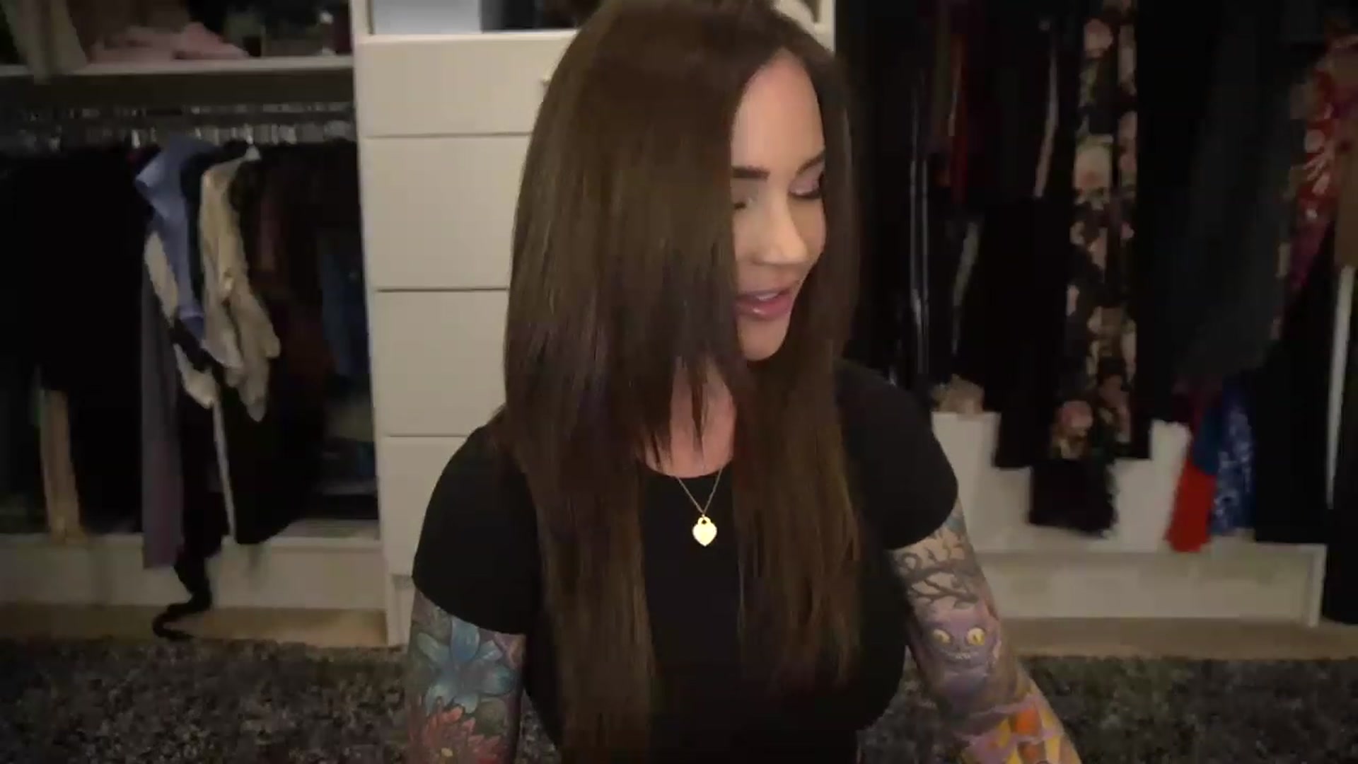 Gallery image thumbnail from VapePapi's myfreecams stream on, 04/05/2023, 22:23 image 15 of 20