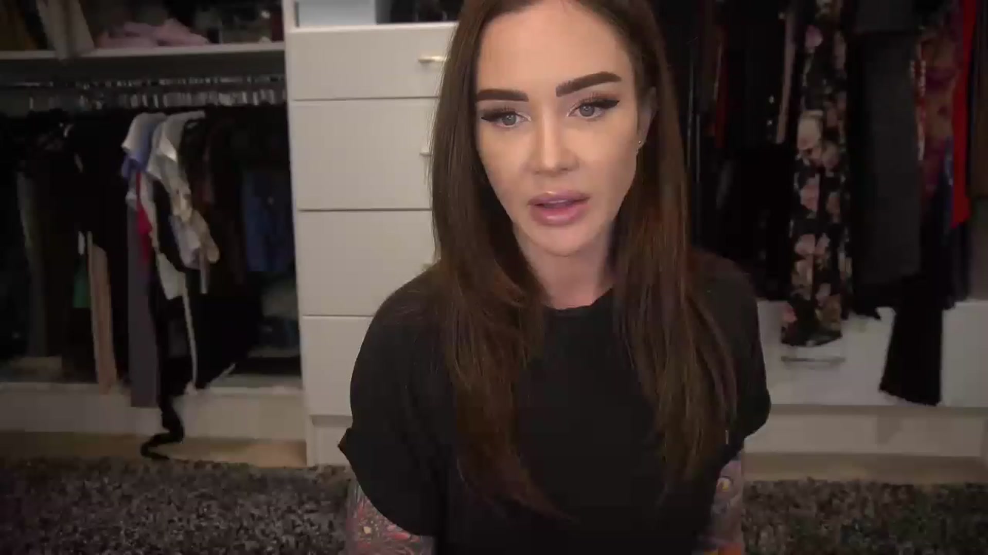 Gallery image thumbnail from VapePapi's myfreecams stream on, 04/18/2023, 22:25 image 1 of 20