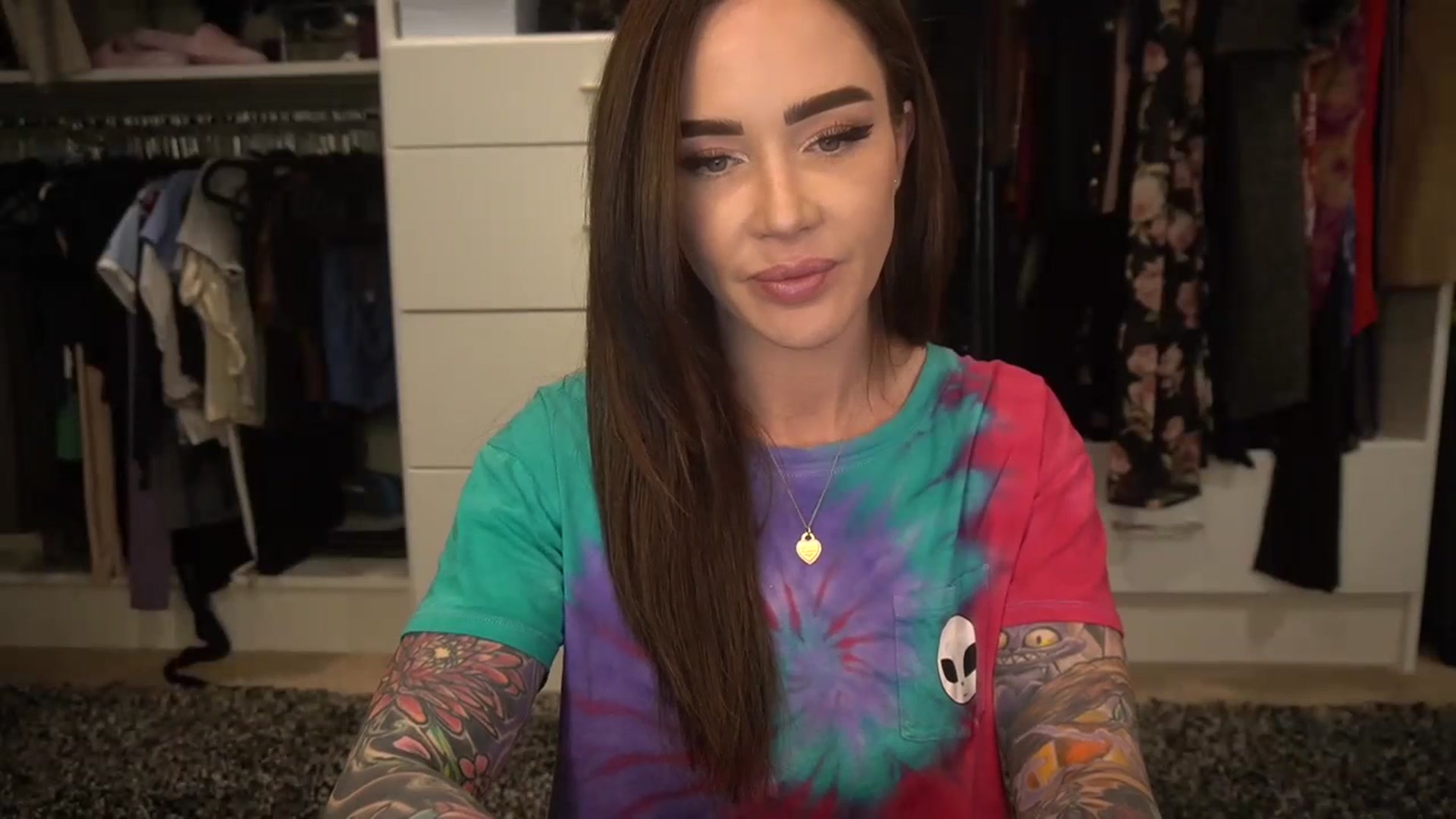 Gallery image thumbnail from VapePapi's myfreecams stream on, 04/19/2023, 22:35 image 10 of 20