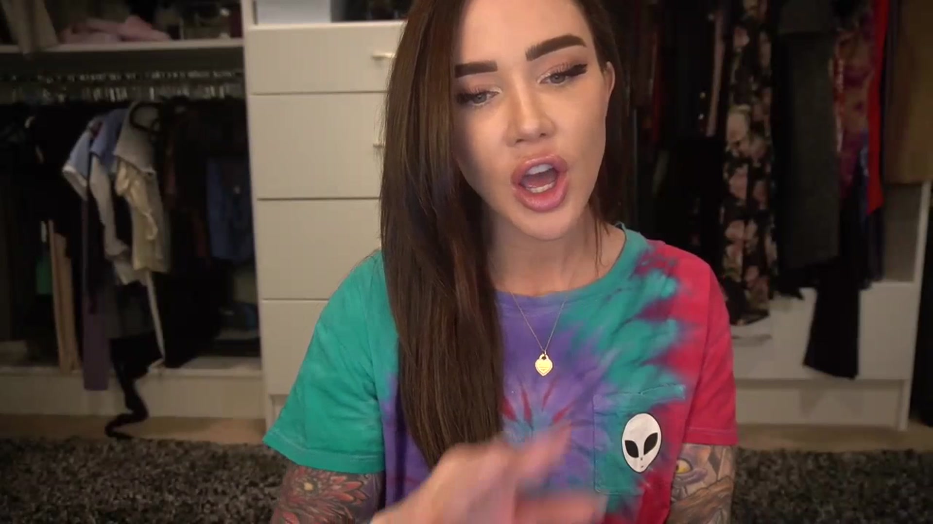 Gallery image thumbnail from VapePapi's myfreecams stream on, 04/19/2023, 22:35 image 18 of 20