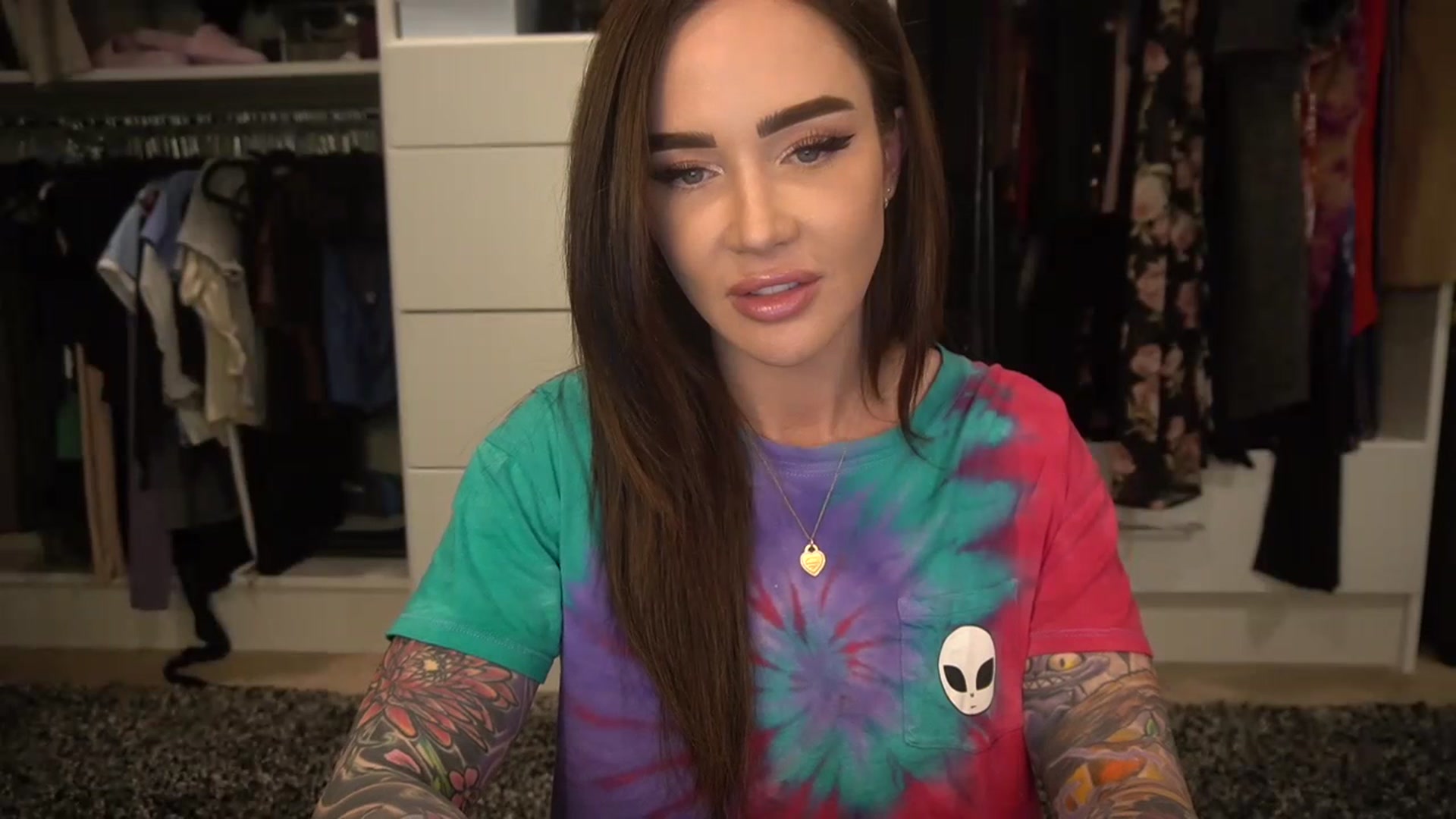 Gallery image thumbnail from VapePapi's myfreecams stream on, 04/19/2023, 22:35 image 7 of 20