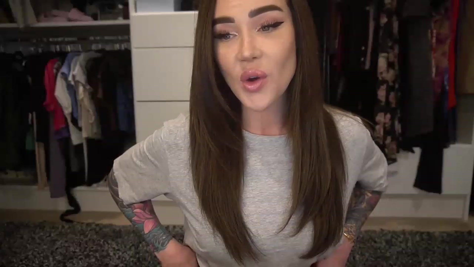 Gallery image thumbnail from VapePapi's myfreecams stream on, 04/21/2023, 22:33 image 4 of 20