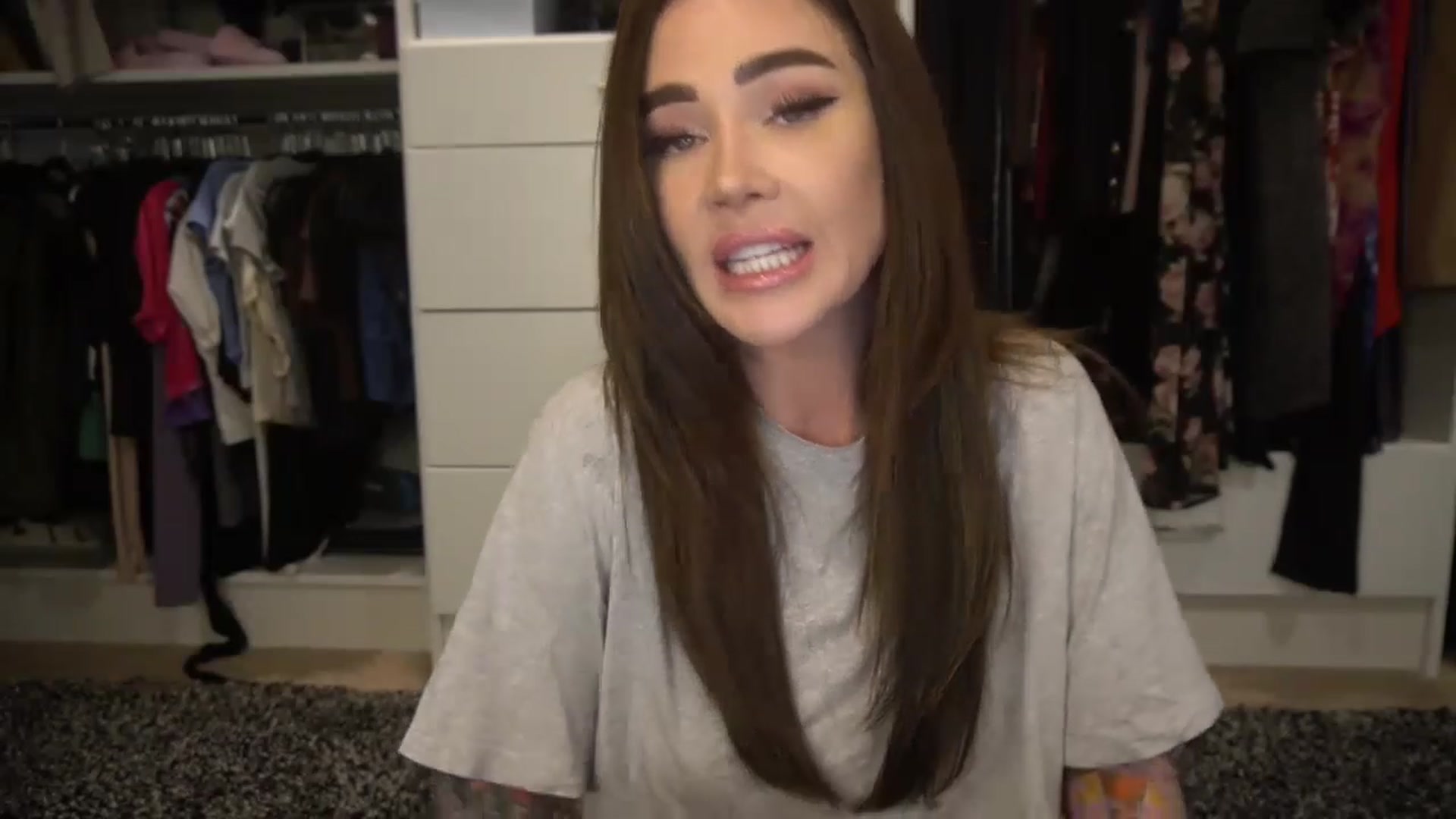 Gallery image thumbnail from VapePapi's myfreecams stream on, 04/21/2023, 22:33 image 15 of 20