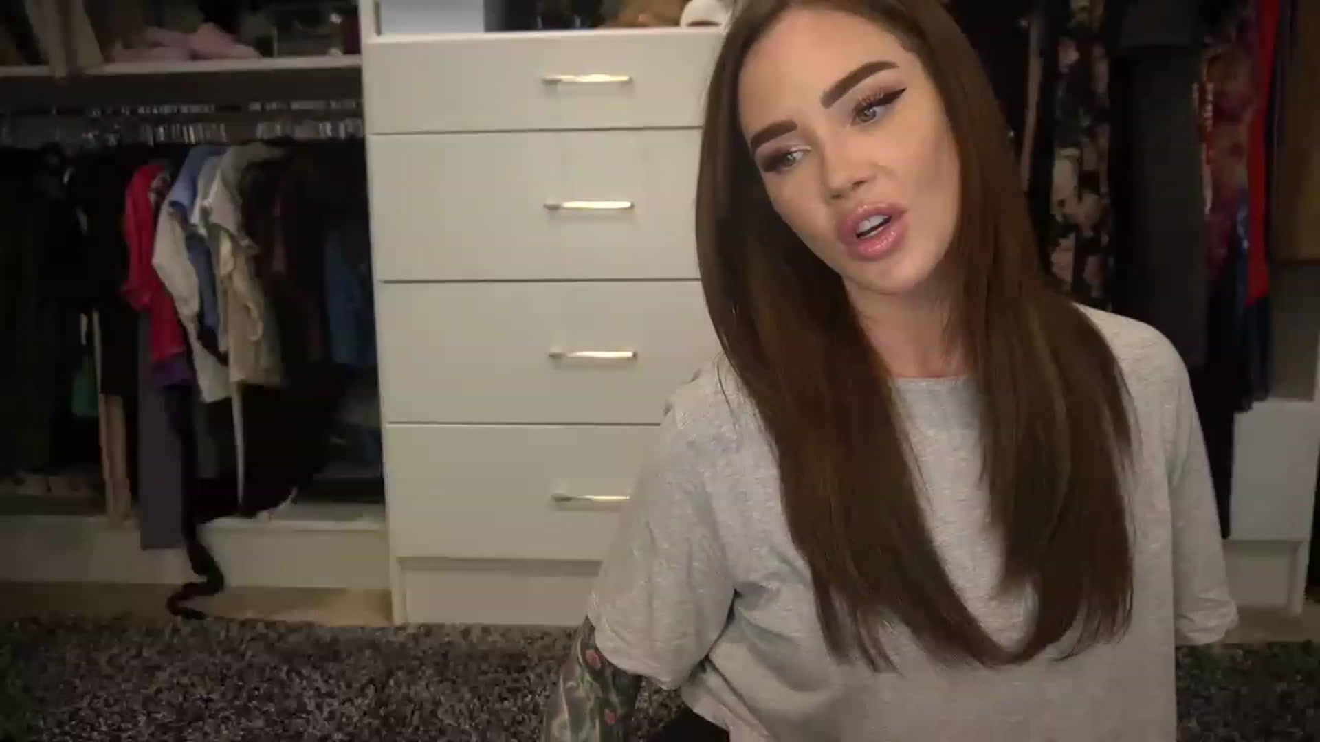 Gallery image thumbnail from VapePapi's myfreecams stream on, 04/21/2023, 22:33 image 7 of 20