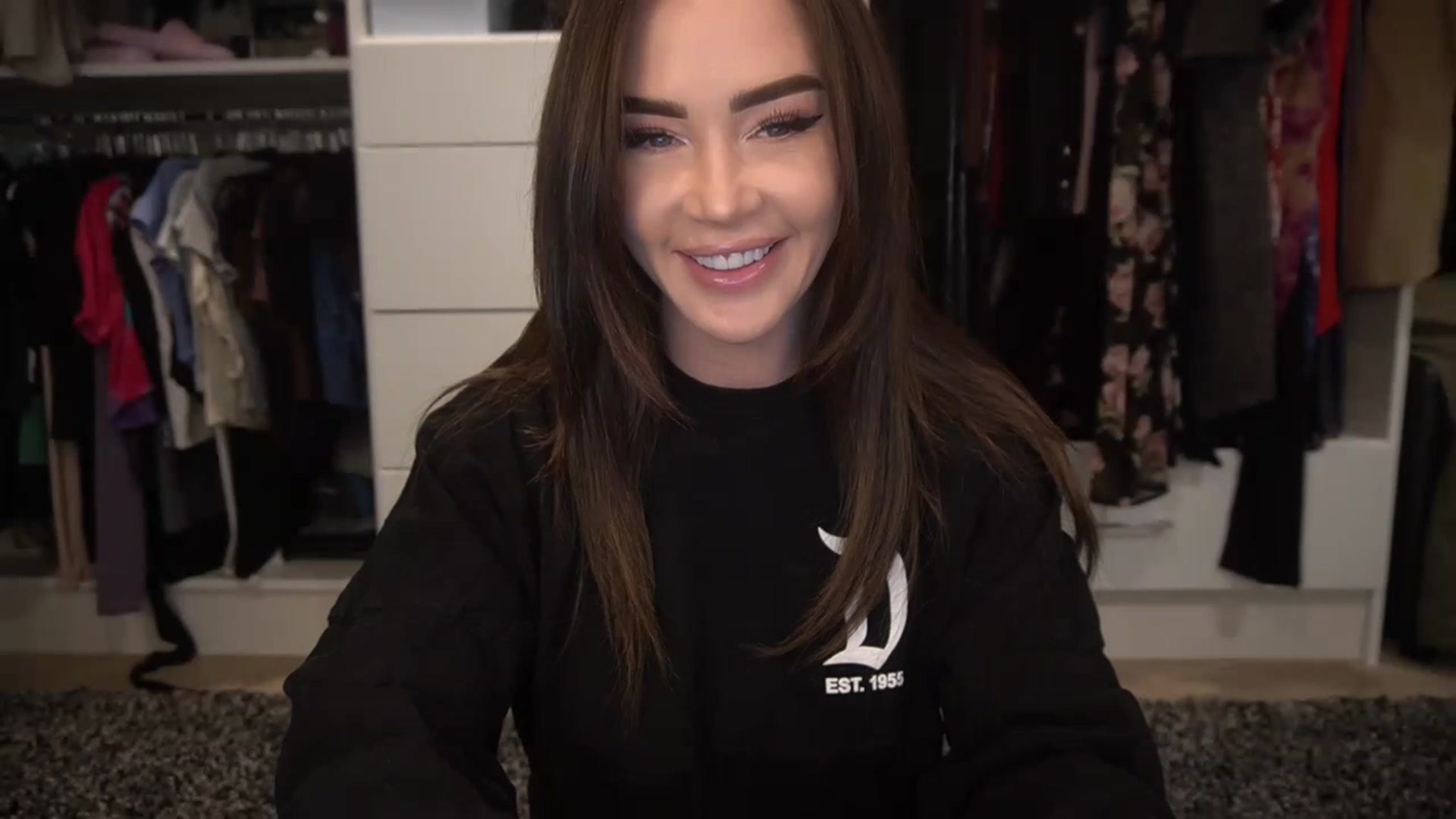 Gallery image thumbnail from VapePapi's myfreecams stream on, 04/23/2023, 19:44 image 1 of 20