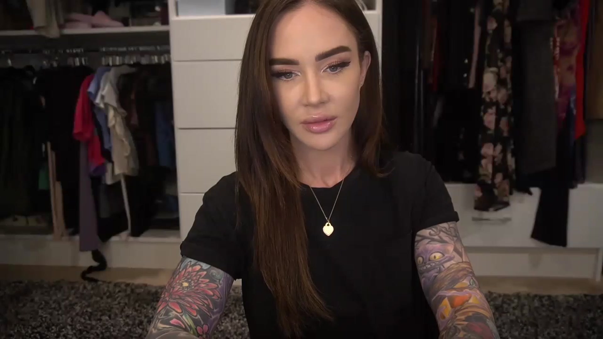 Gallery image thumbnail from VapePapi's myfreecams stream on, 04/25/2023, 22:18 image 16 of 20