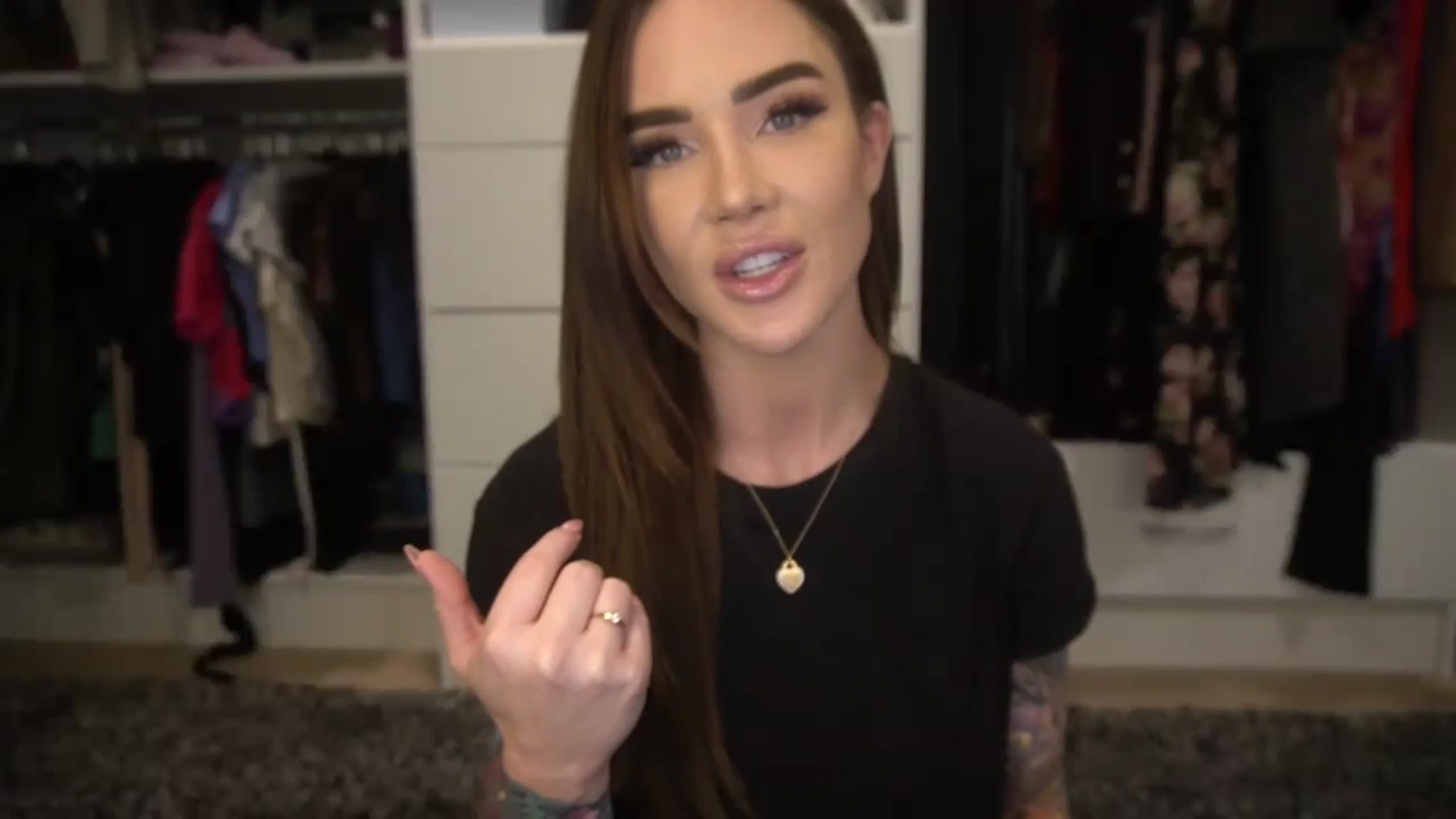 Gallery image thumbnail from VapePapi's myfreecams stream on, 04/25/2023, 22:18 image 19 of 20