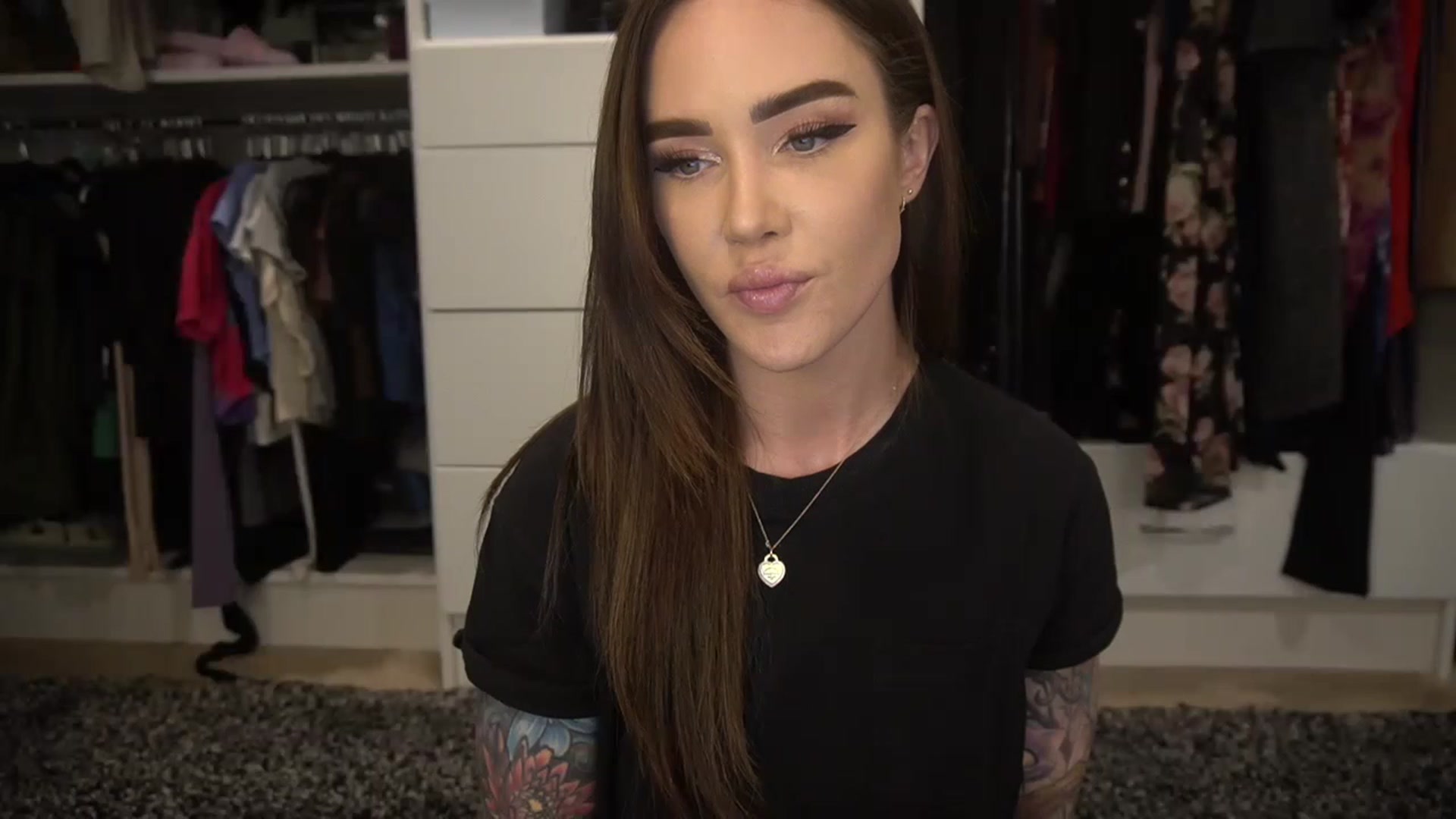 Gallery image thumbnail from VapePapi's myfreecams stream on, 04/25/2023, 22:18 image 12 of 20