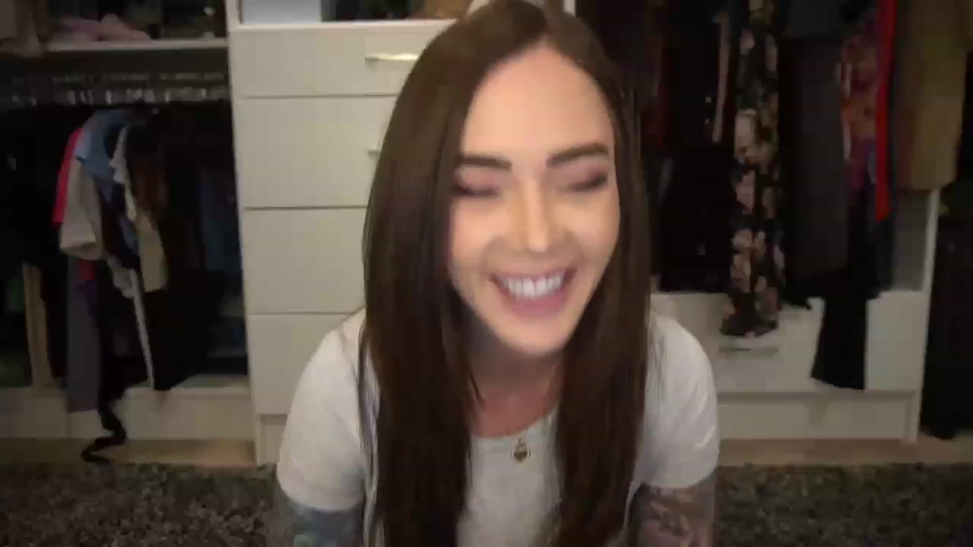 Gallery image thumbnail from VapePapi's myfreecams stream on, 04/26/2023, 22:34 image 5 of 20