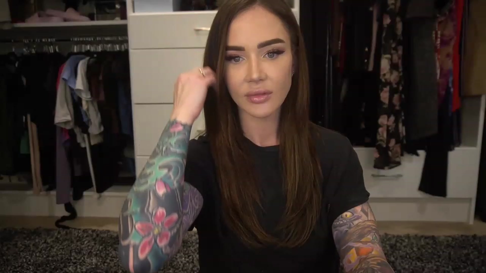 Gallery image thumbnail from VapePapi's myfreecams stream on, 04/27/2023, 22:32 image 11 of 20