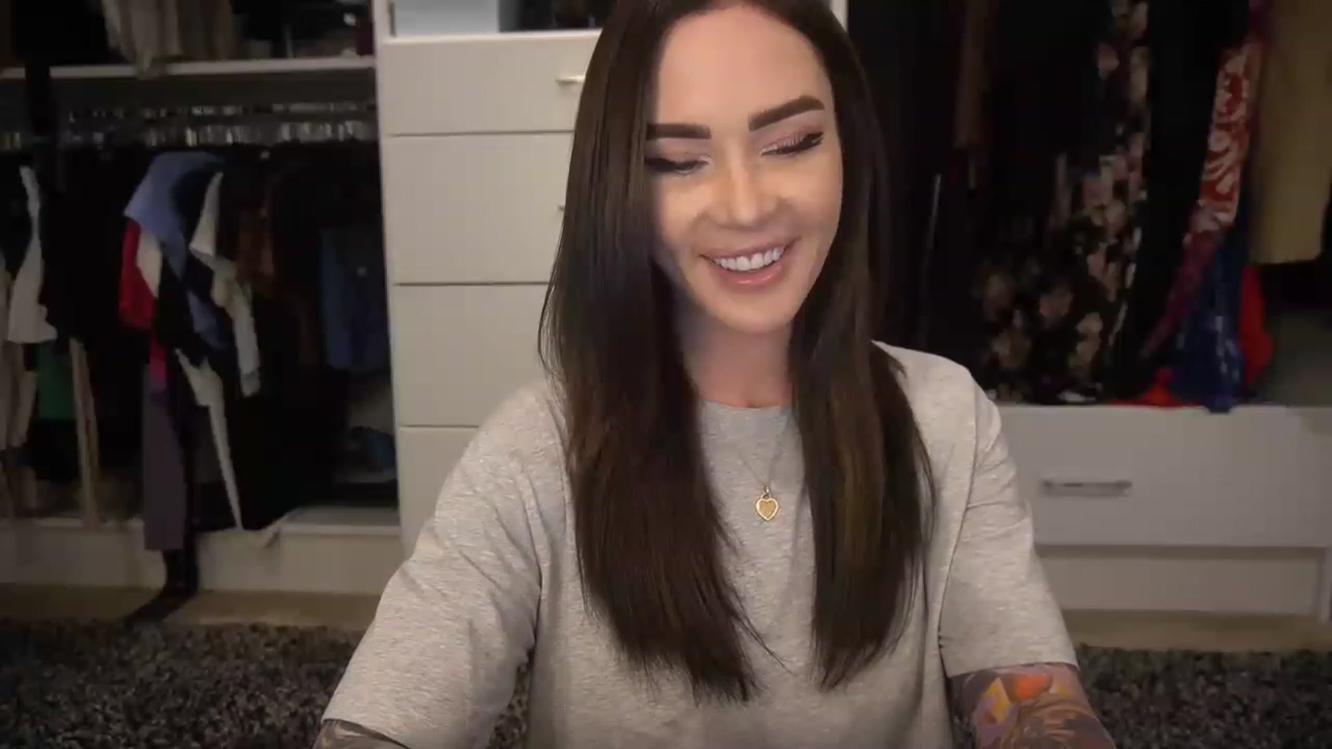 Gallery image thumbnail from VapePapi's myfreecams stream on, 05/03/2023, 22:31 image 20 of 20