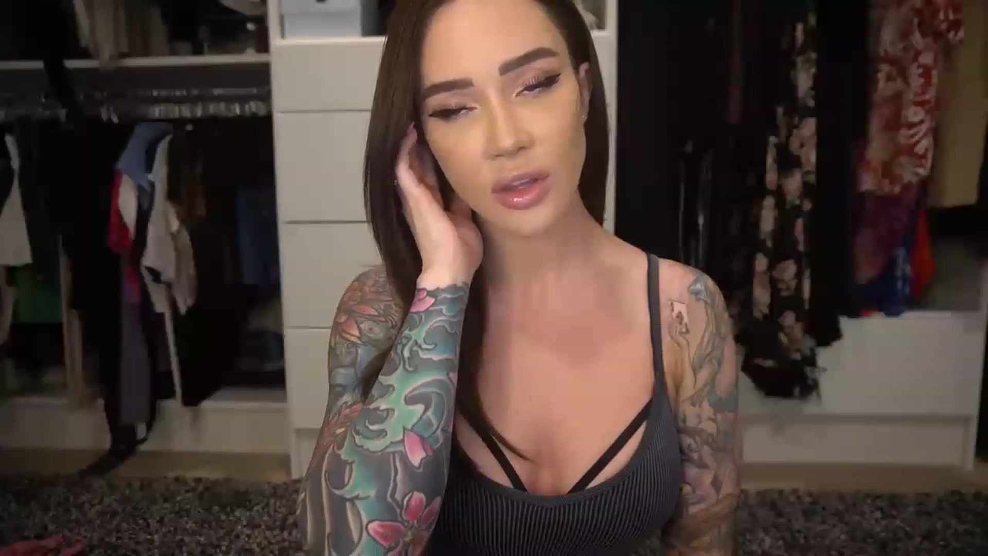 Gallery image thumbnail from VapePapi's myfreecams stream on, 05/09/2023, 22:27 image 10 of 20
