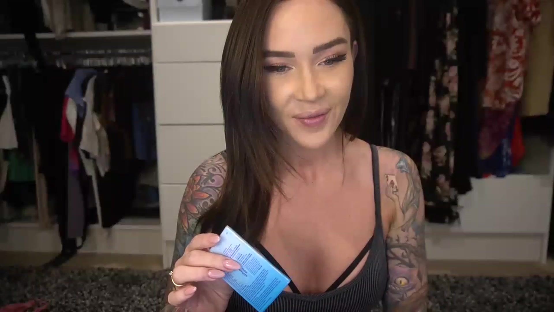 Gallery image thumbnail from VapePapi's myfreecams stream on, 05/09/2023, 22:27 image 15 of 20