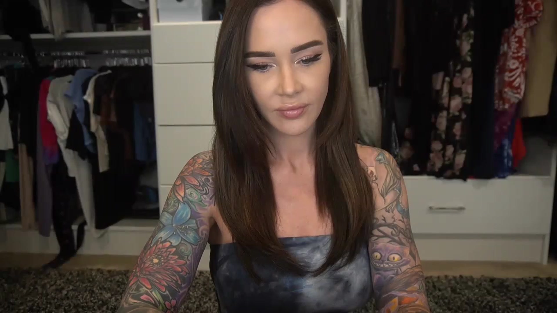 Gallery image thumbnail from VapePapi's myfreecams stream on, 05/14/2023, 20:01 image 9 of 20
