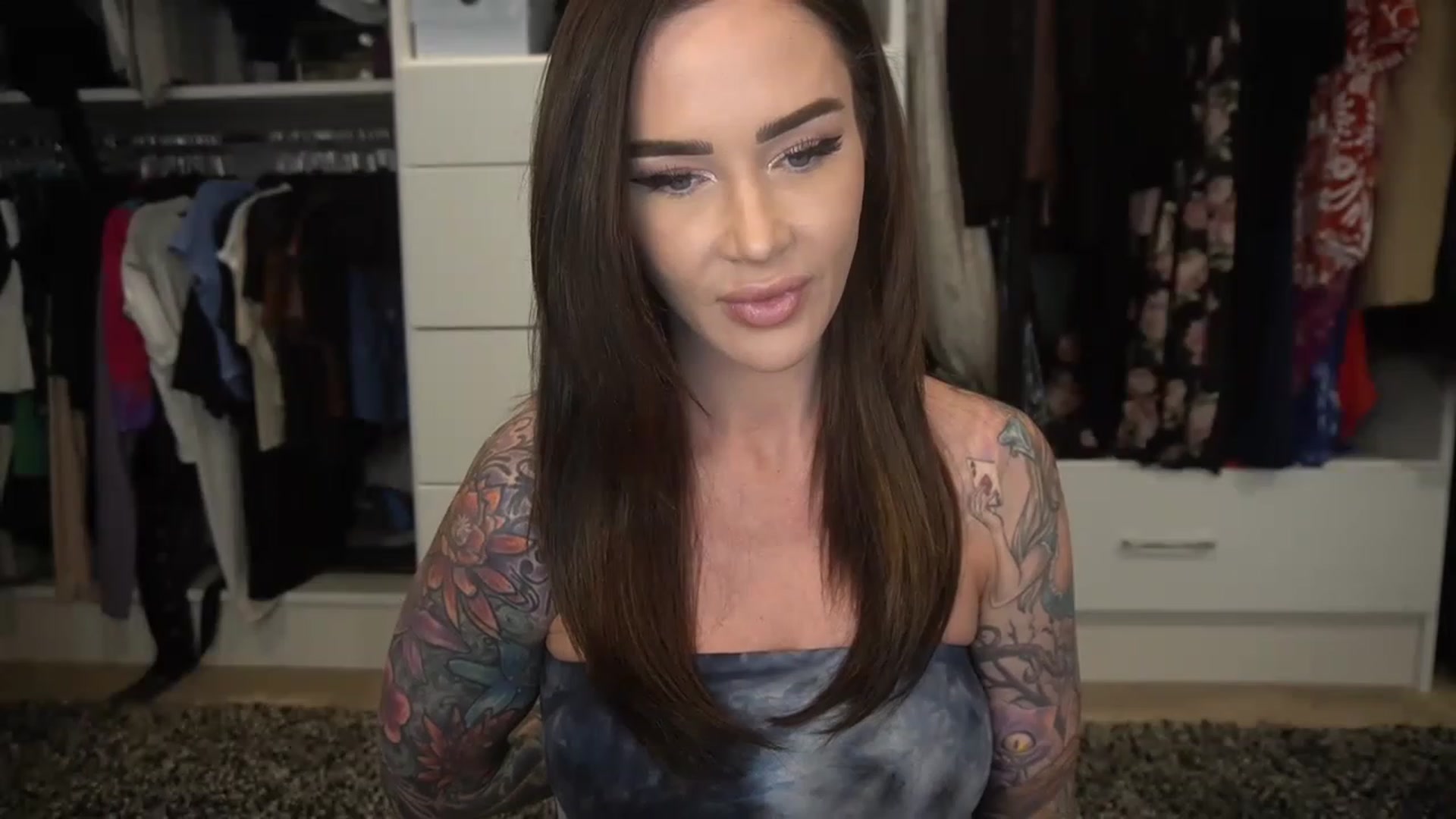 Gallery image thumbnail from VapePapi's myfreecams stream on, 05/14/2023, 20:01 image 20 of 20