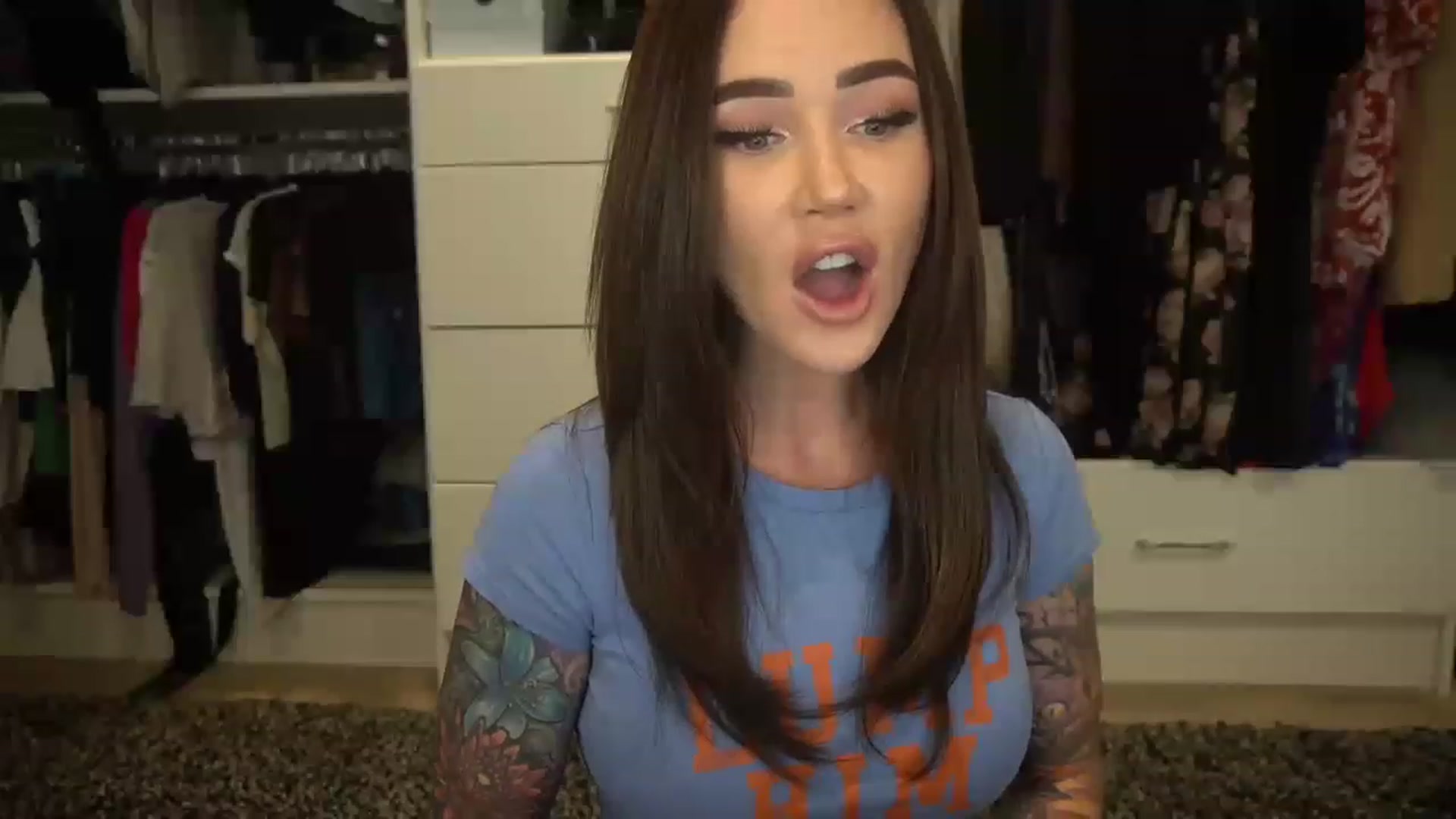 Gallery image thumbnail from VapePapi's myfreecams stream on, 05/15/2023, 22:22 image 3 of 20