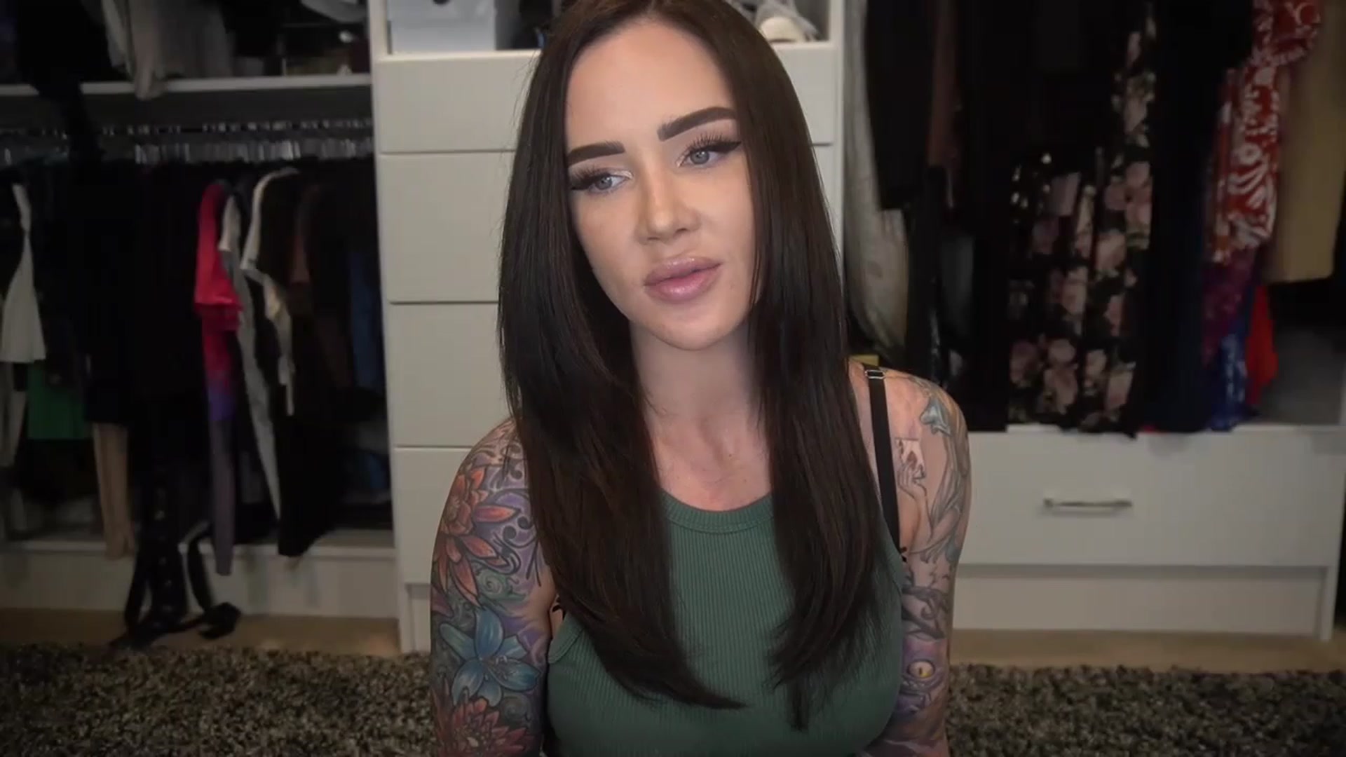 Gallery image thumbnail from VapePapi's myfreecams stream on, 05/22/2023, 22:18 image 19 of 20
