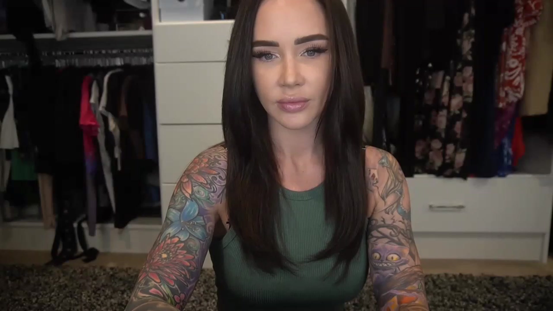 Gallery image thumbnail from VapePapi's myfreecams stream on, 05/22/2023, 22:18 image 7 of 20