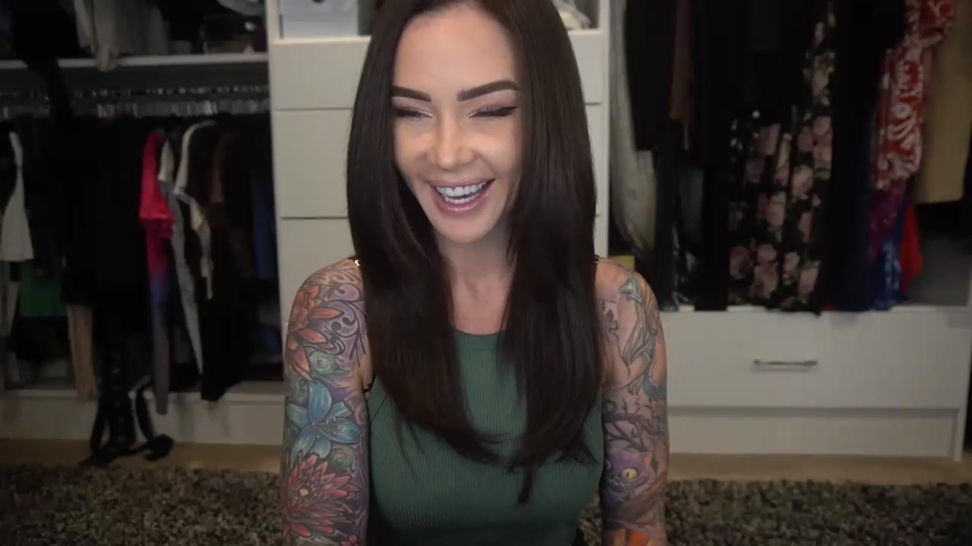 Gallery image thumbnail from VapePapi's myfreecams stream on, 05/22/2023, 22:18 image 5 of 20