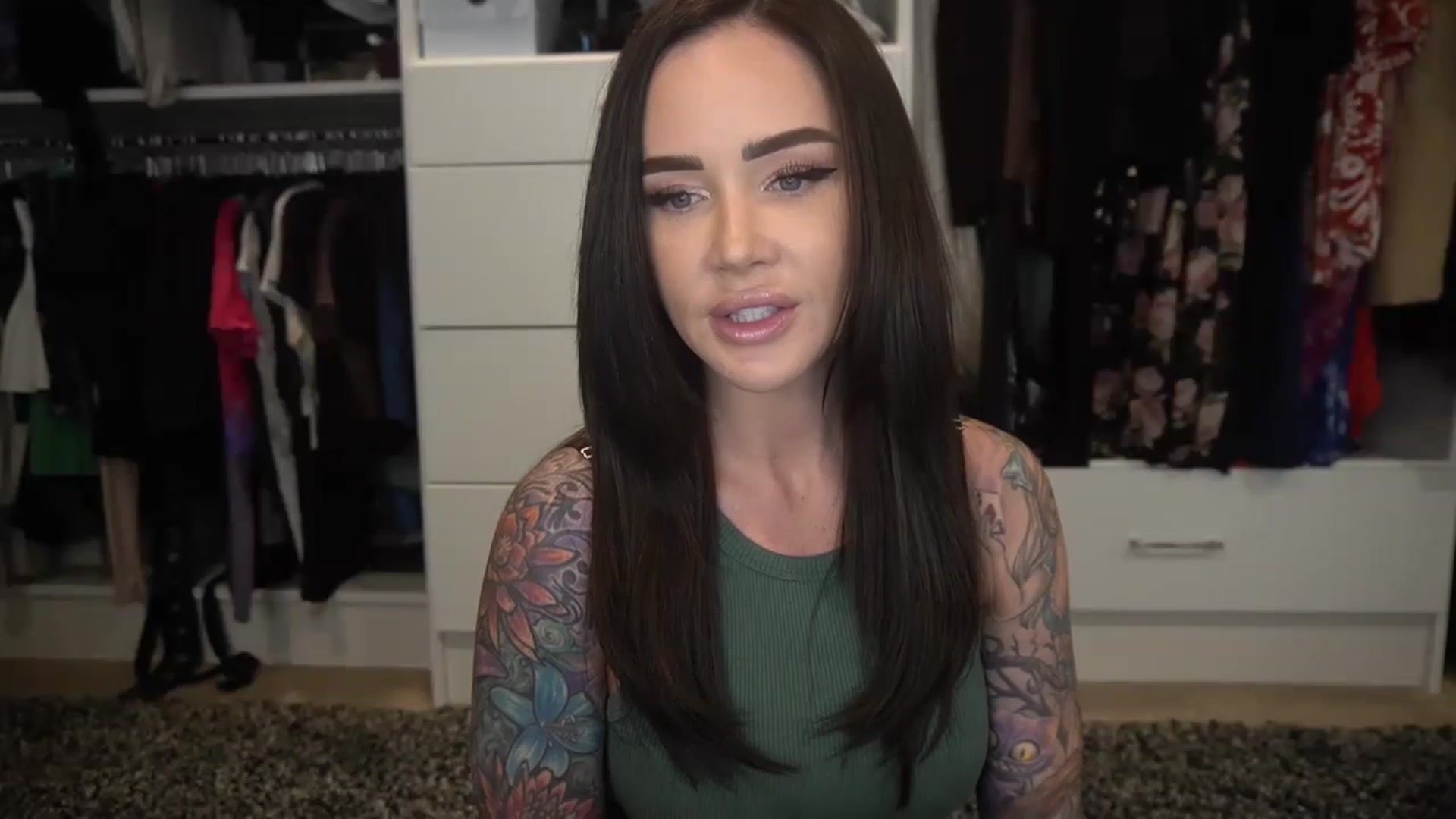 Gallery image thumbnail from VapePapi's myfreecams stream on, 05/22/2023, 22:18 image 14 of 20