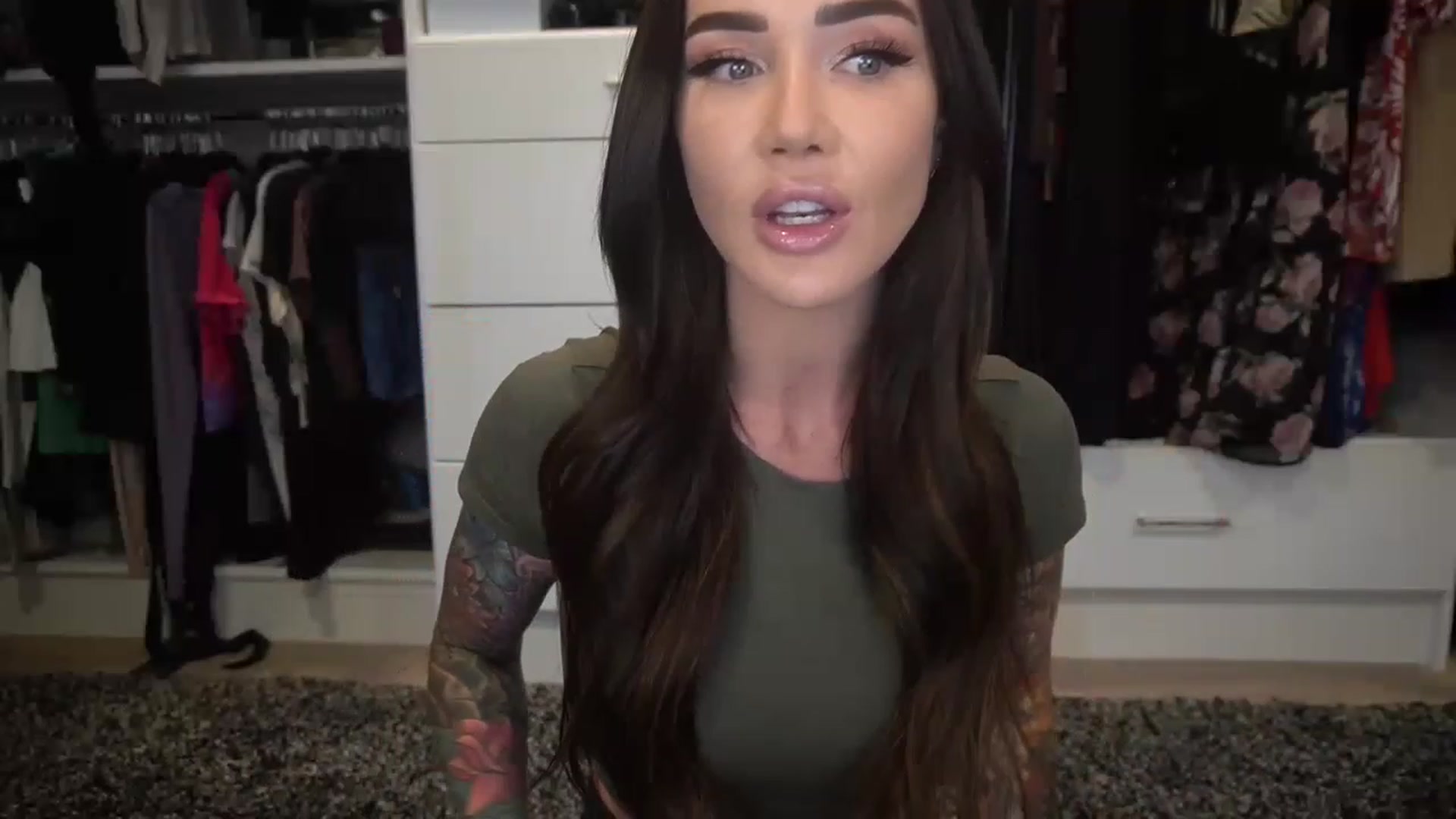 Gallery image thumbnail from VapePapi's myfreecams stream on, 06/07/2023, 22:29 image 1 of 20