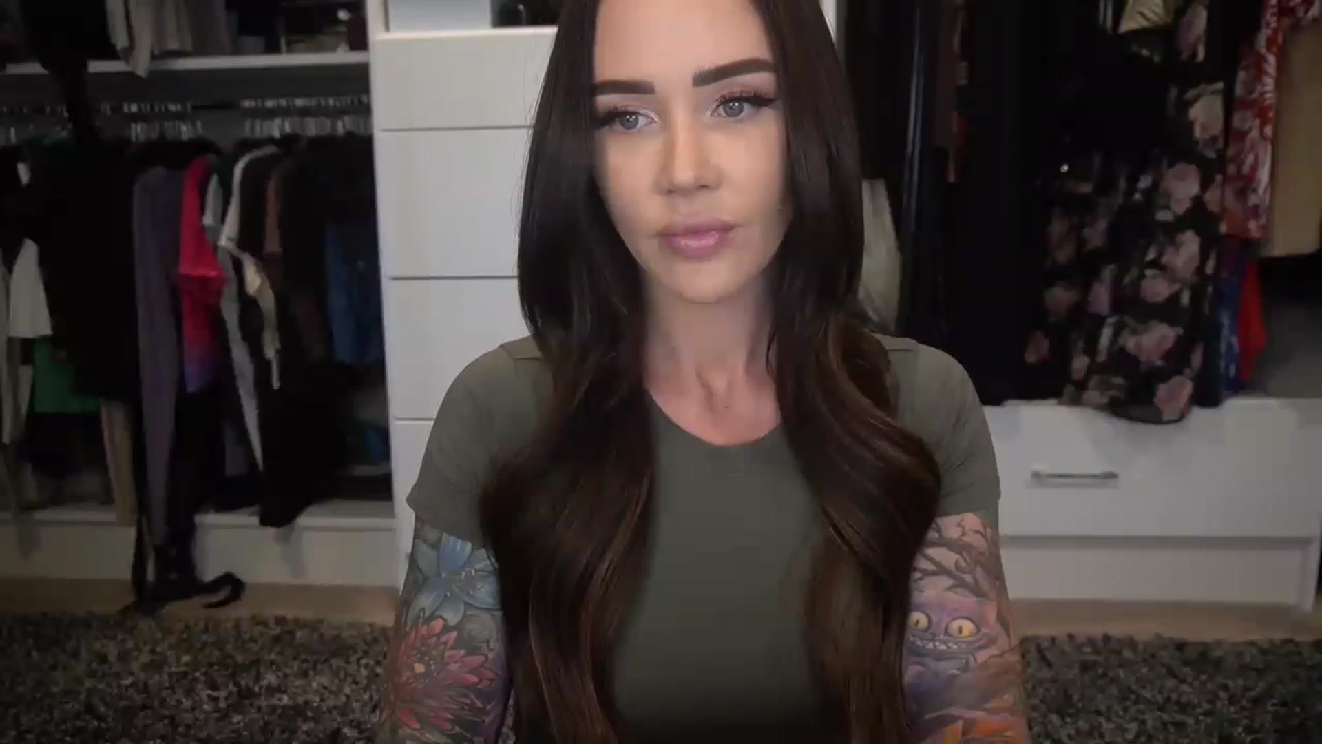 Gallery image thumbnail from VapePapi's myfreecams stream on, 06/07/2023, 22:29 image 13 of 20