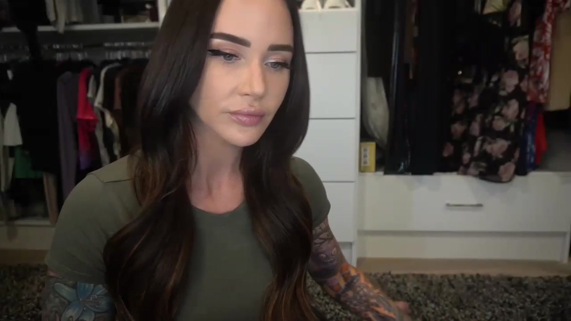 Gallery image thumbnail from VapePapi's myfreecams stream on, 06/07/2023, 22:29 image 15 of 20