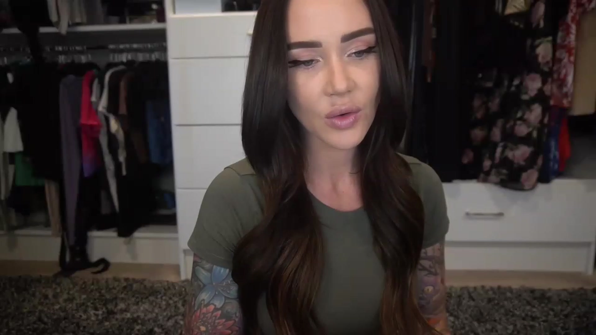 Gallery image thumbnail from VapePapi's myfreecams stream on, 06/07/2023, 22:29 image 12 of 20