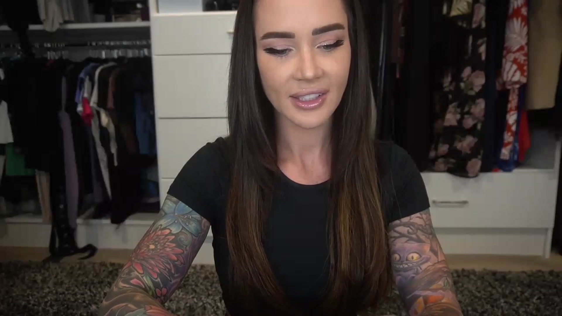 Gallery image thumbnail from VapePapi's myfreecams stream on, 06/09/2023, 20:57 image 19 of 20