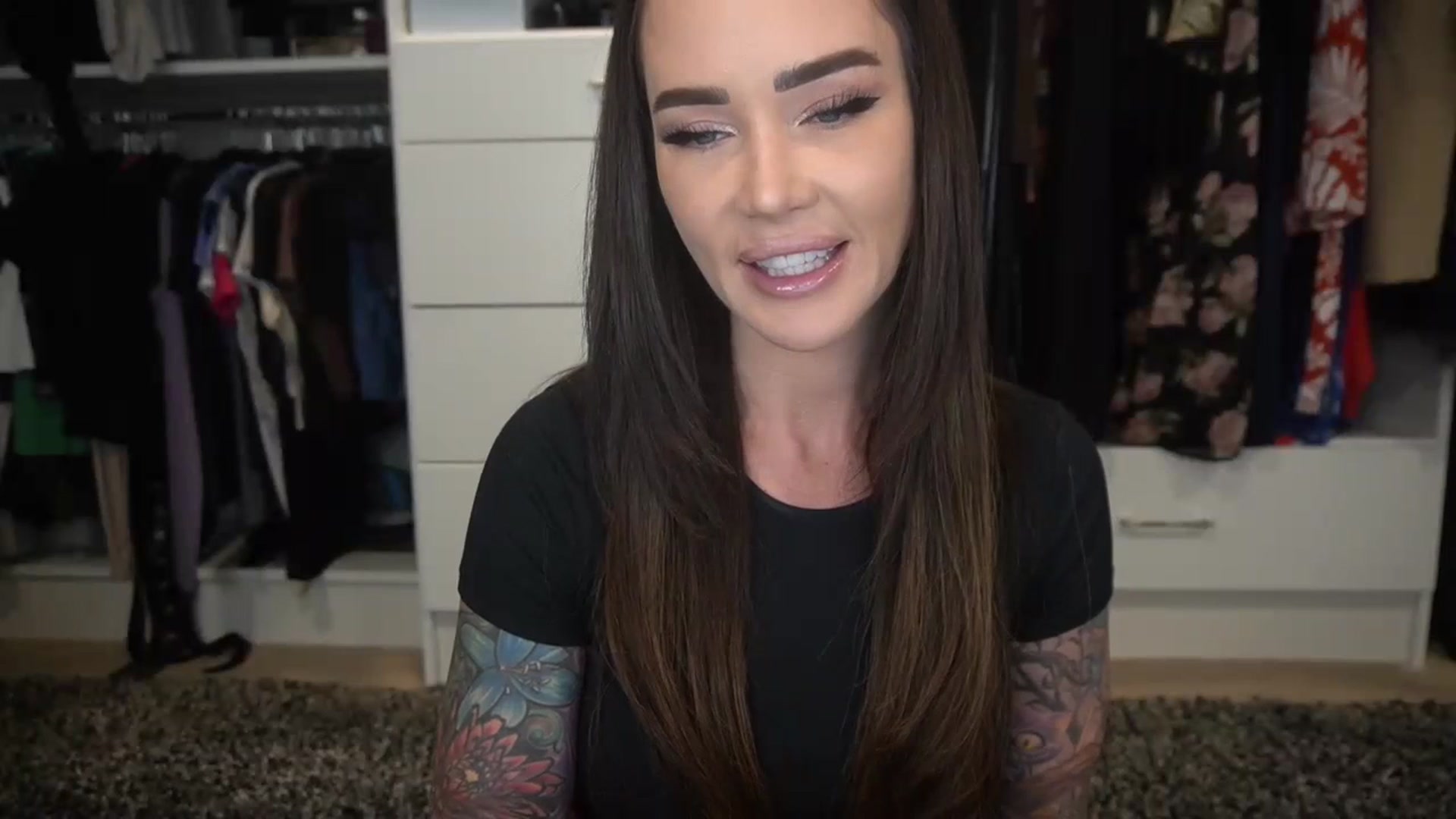 Gallery image thumbnail from VapePapi's myfreecams stream on, 06/09/2023, 20:57 image 18 of 20