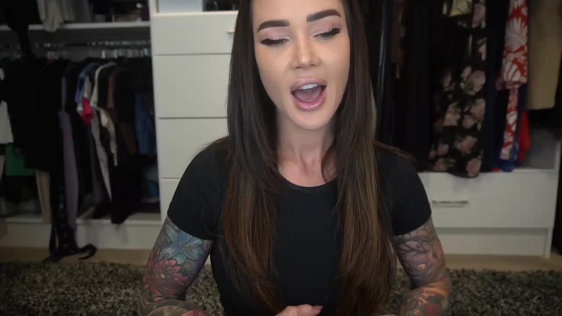 Gallery image thumbnail from VapePapi's myfreecams stream on, 06/09/2023, 20:57 image 17 of 20
