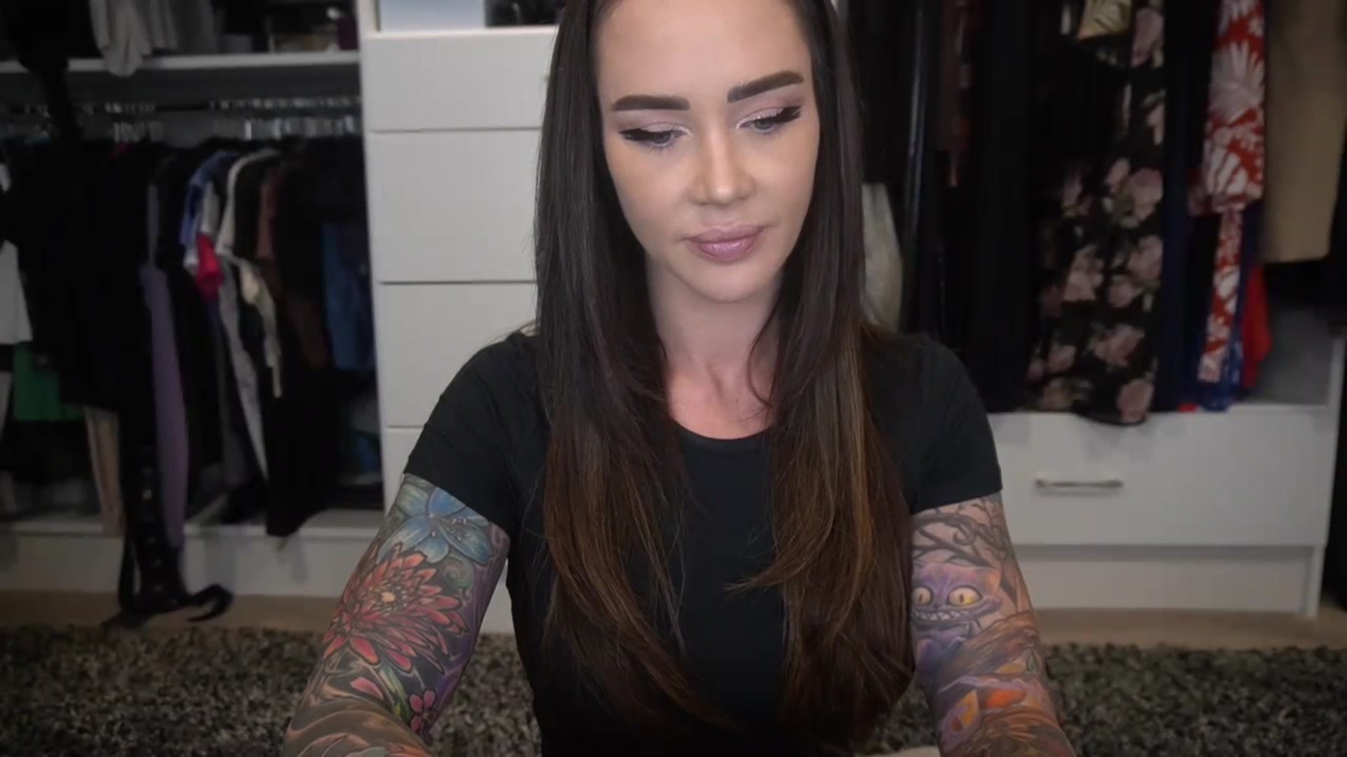 Gallery image thumbnail from VapePapi's myfreecams stream on, 06/09/2023, 20:57 image 6 of 20