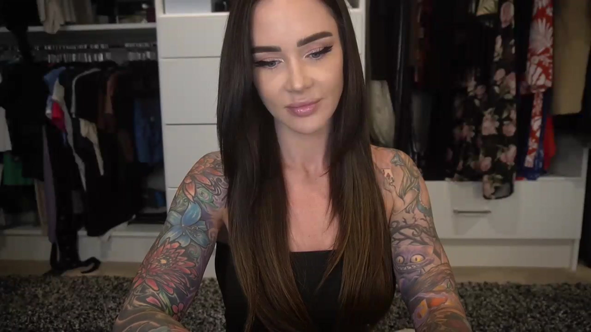 Gallery image thumbnail from VapePapi's myfreecams stream on, 06/12/2023, 22:31 image 15 of 20