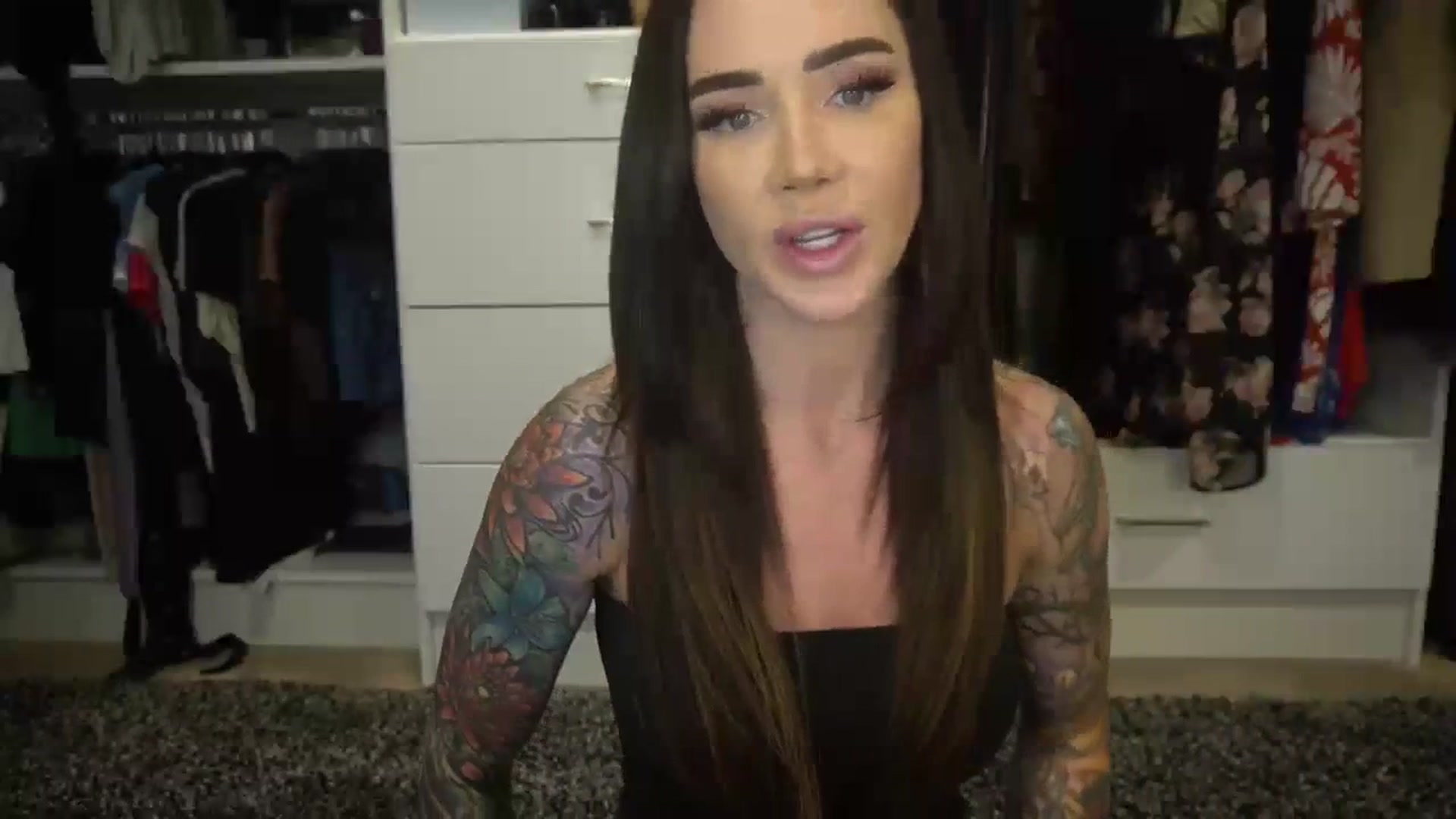 Gallery image thumbnail from VapePapi's myfreecams stream on, 06/12/2023, 22:31 image 12 of 20