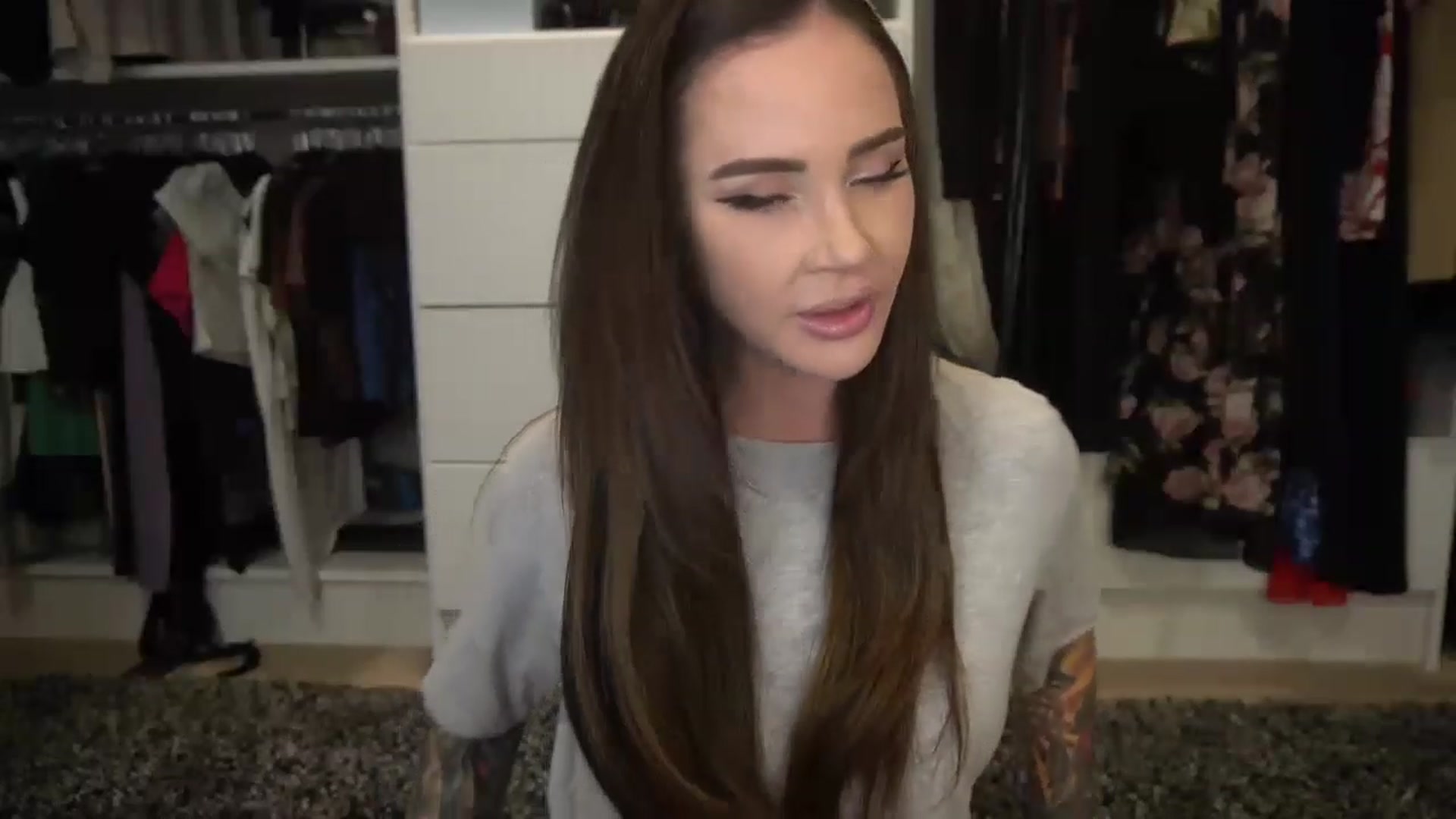 Gallery image thumbnail from VapePapi's myfreecams stream on, 06/20/2023, 22:30 image 19 of 20