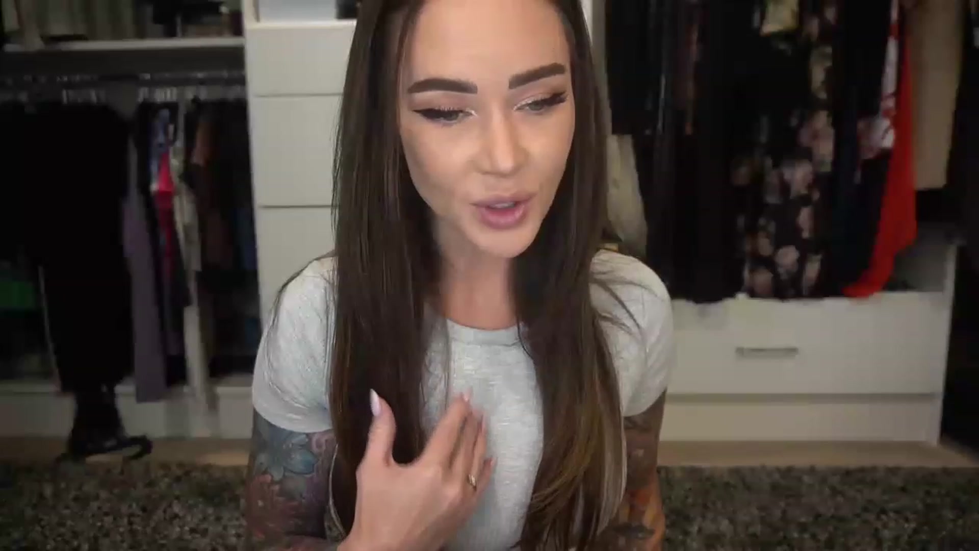 Gallery image thumbnail from VapePapi's myfreecams stream on, 06/25/2023, 20:01 image 18 of 20